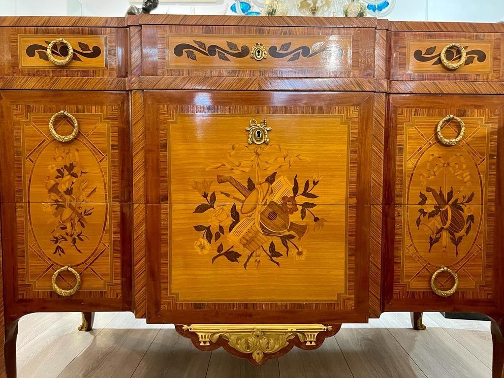 Louis XV Early 20th-Century Marquetry Commode with Marble Top from Maison Rinck For Sale
