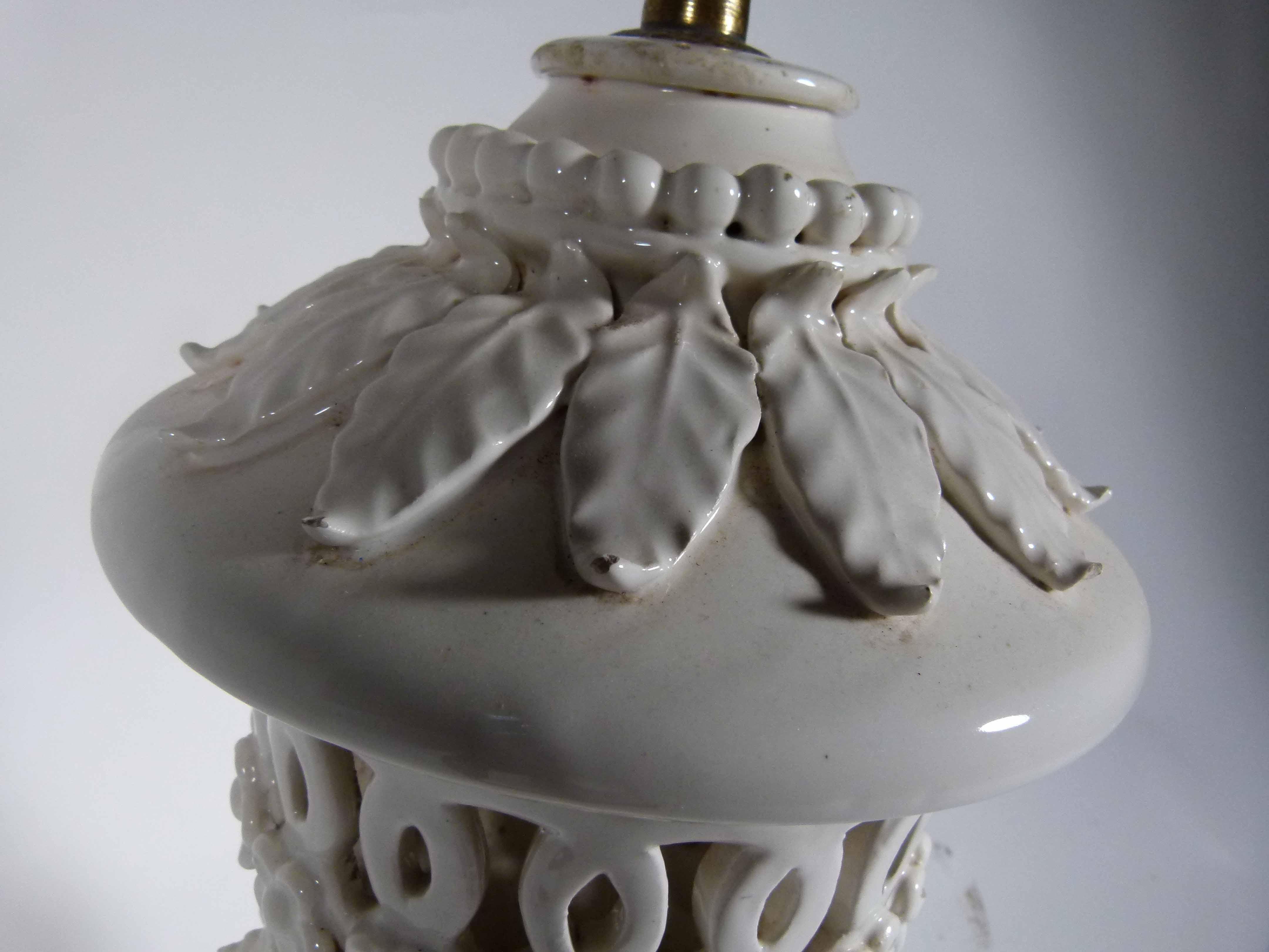 Carved Early 20th Century Menices White Porcelan Table Lamp