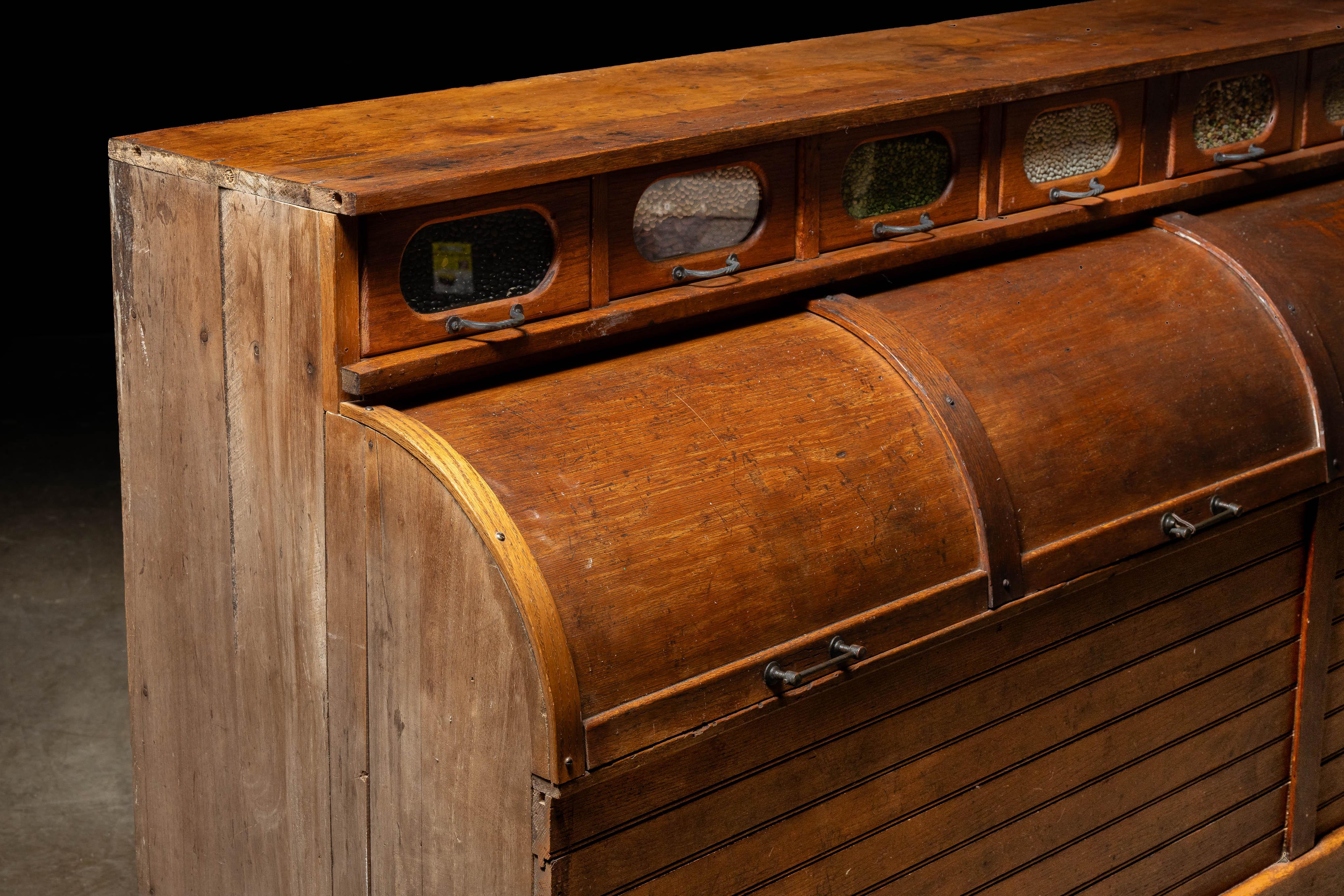 Early 20th Century Mercantile Rolltop Grain Counter In Good Condition For Sale In Dekalb, IL
