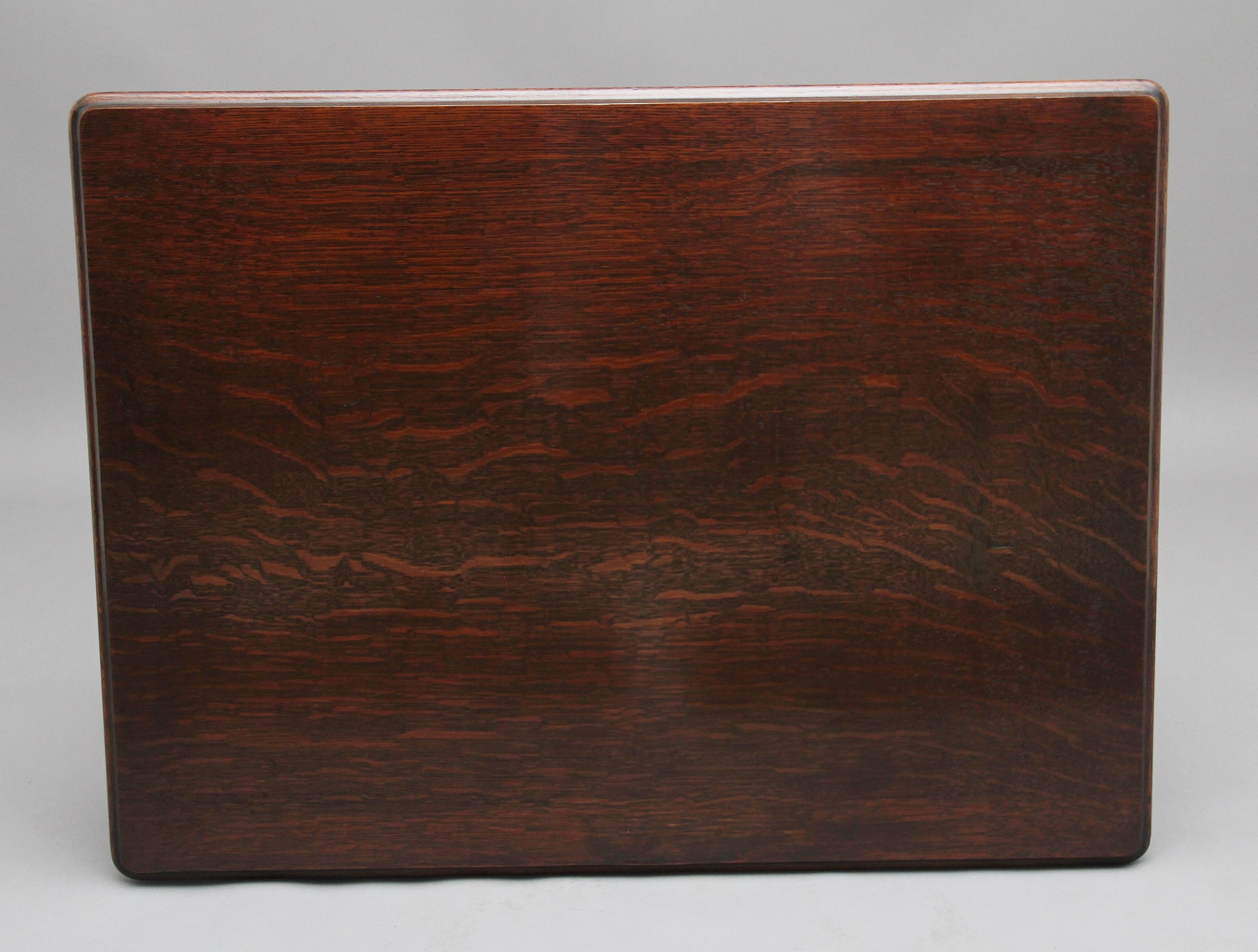 Early 20th Century Metamorphic Oak Desk For Sale 7