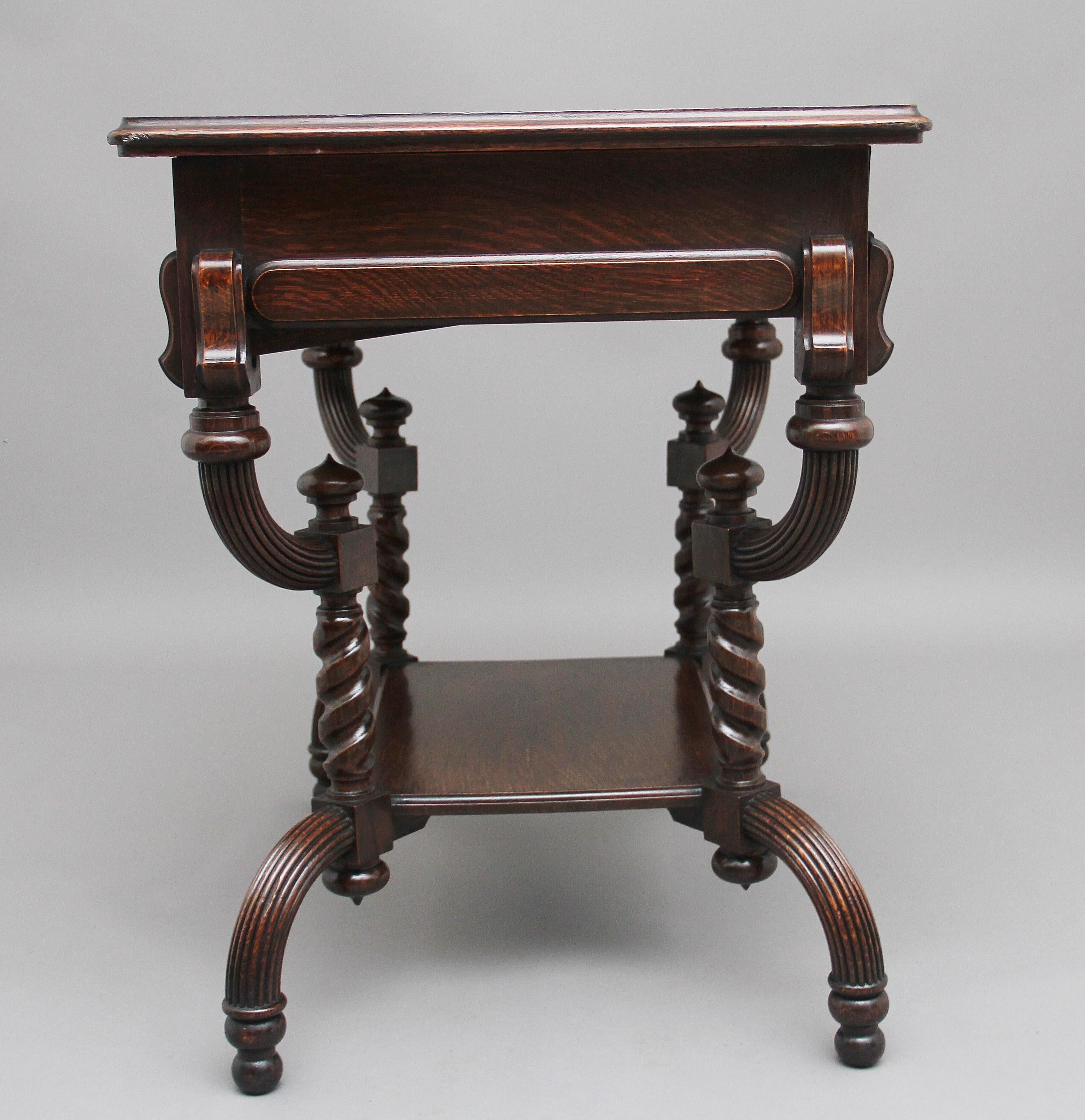 Early 20th Century Metamorphic Oak Desk For Sale 4