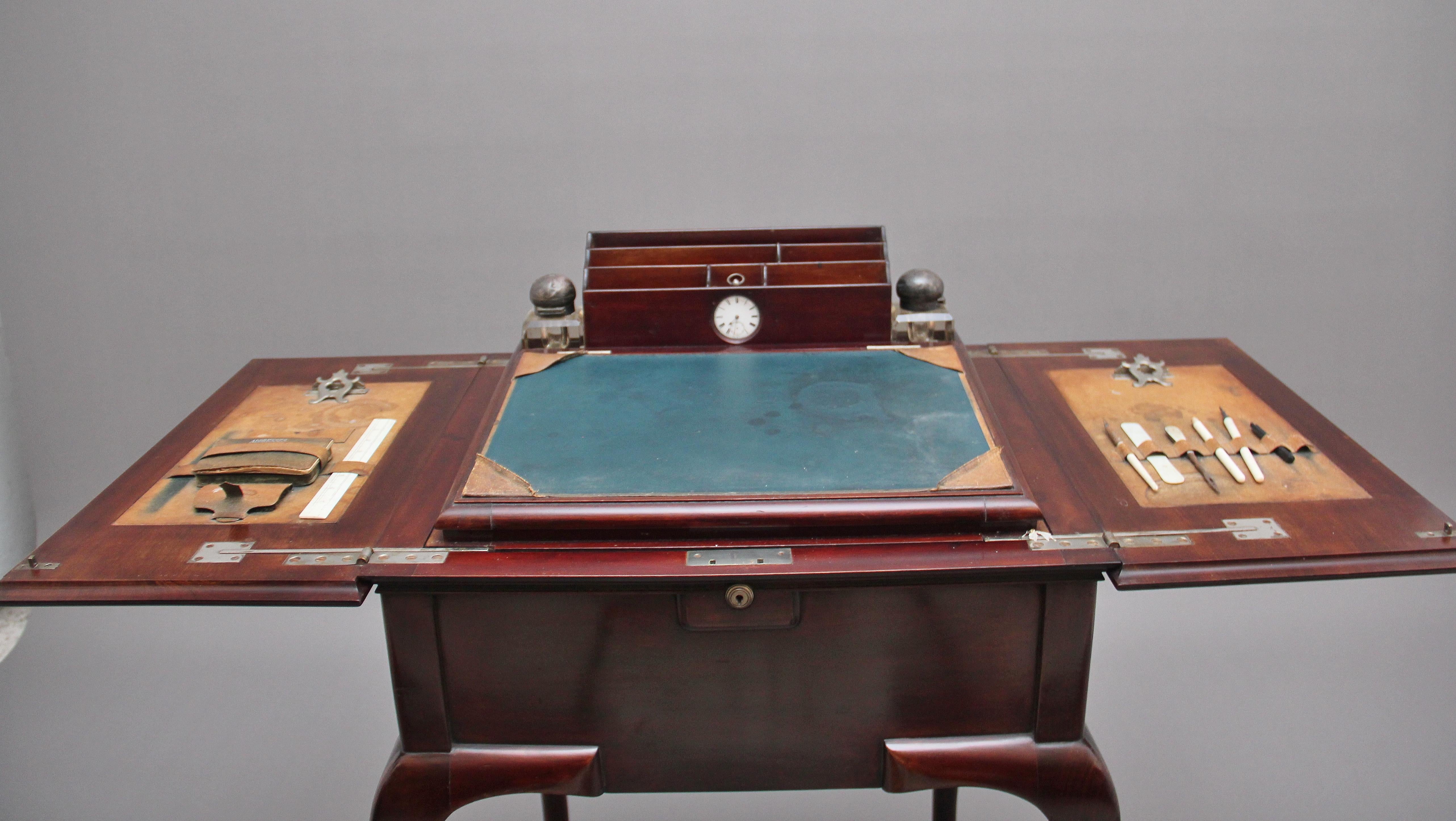Metamorpher Schreibtisch des frühen 20. Jahrhunderts von J.C Vickery aus London im Angebot 3