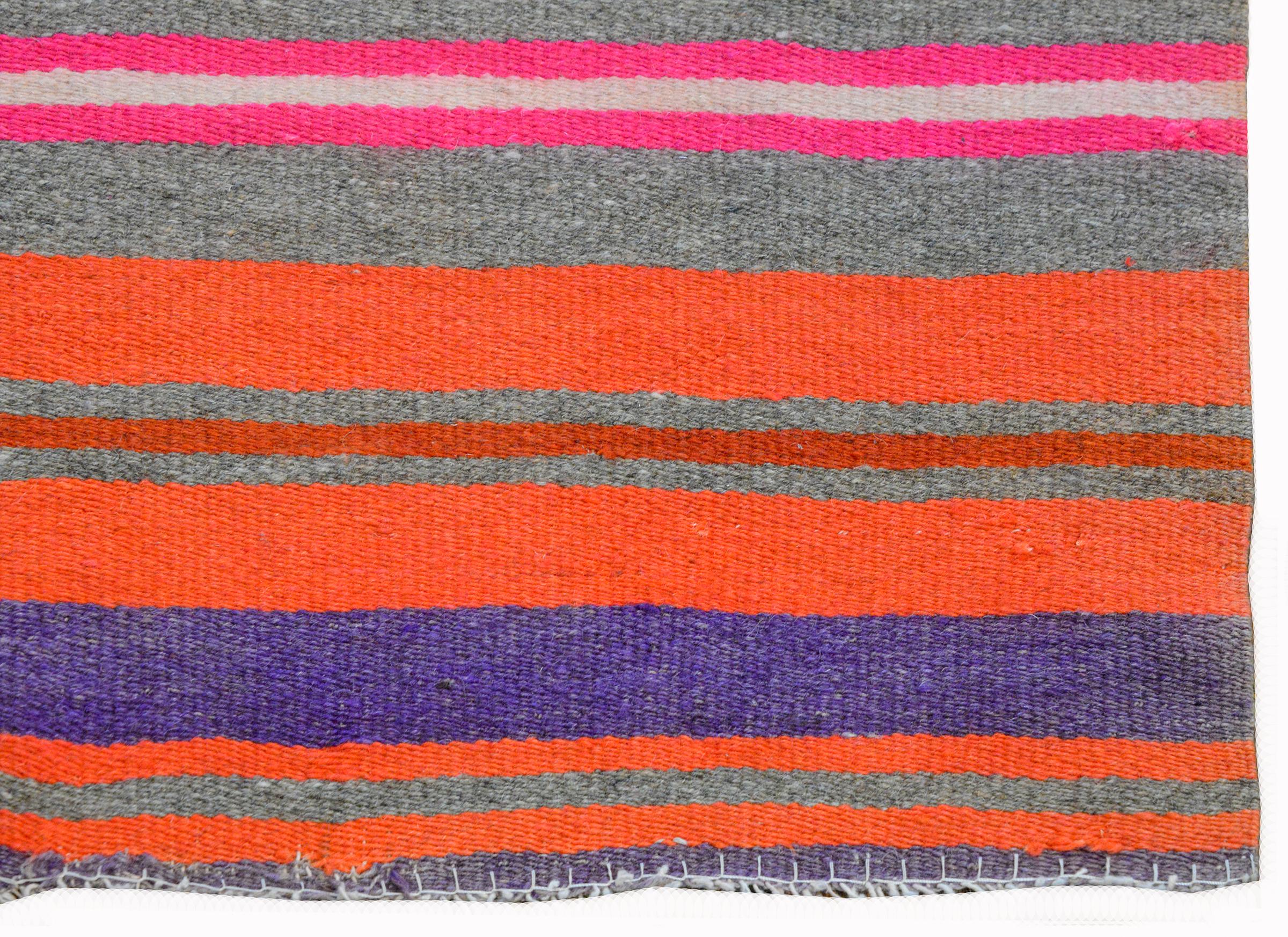 Late 20th Century Mexican Kilim Rug For Sale 4