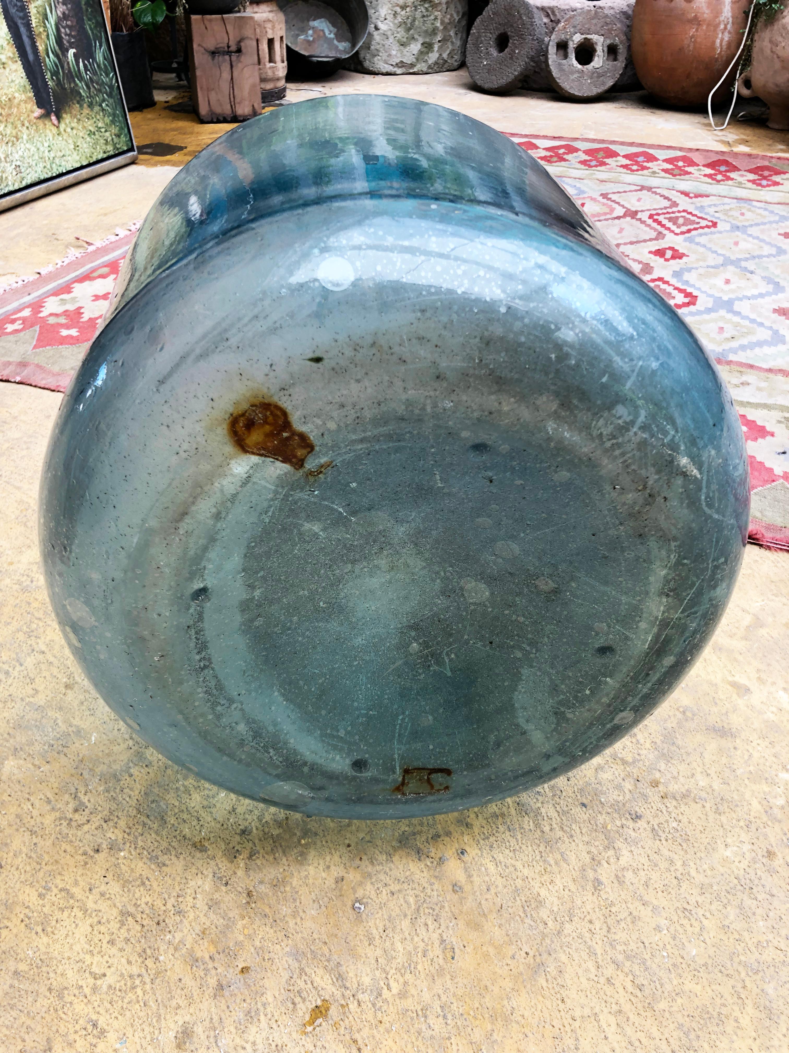 Early 20th Century Mexican Tequila Glass Carboy In Excellent Condition In Guadalajra, Jal