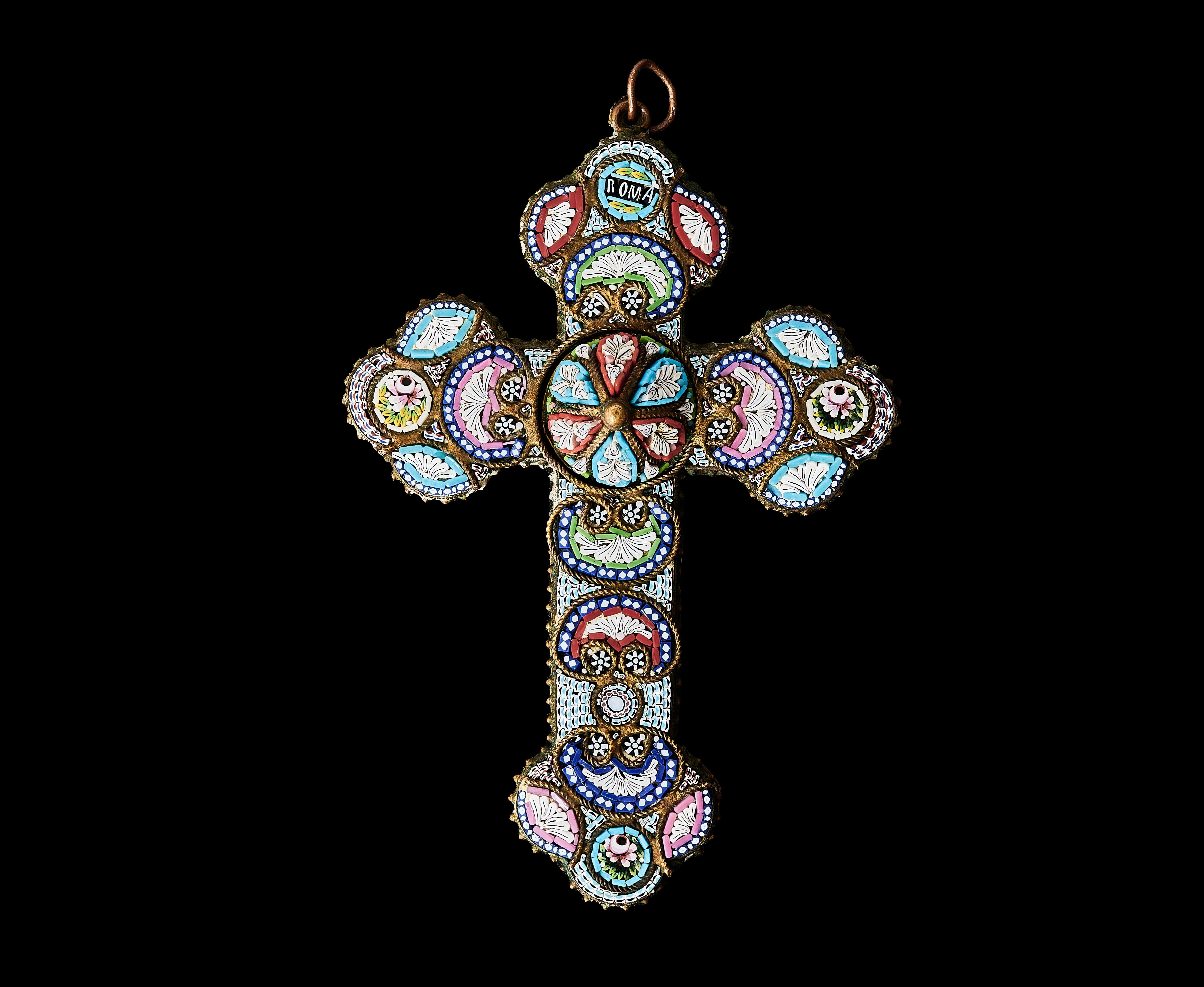 Early 20th Century Micro Mosaic Grand Tour Cross In Good Condition For Sale In Malmö, Skåne län