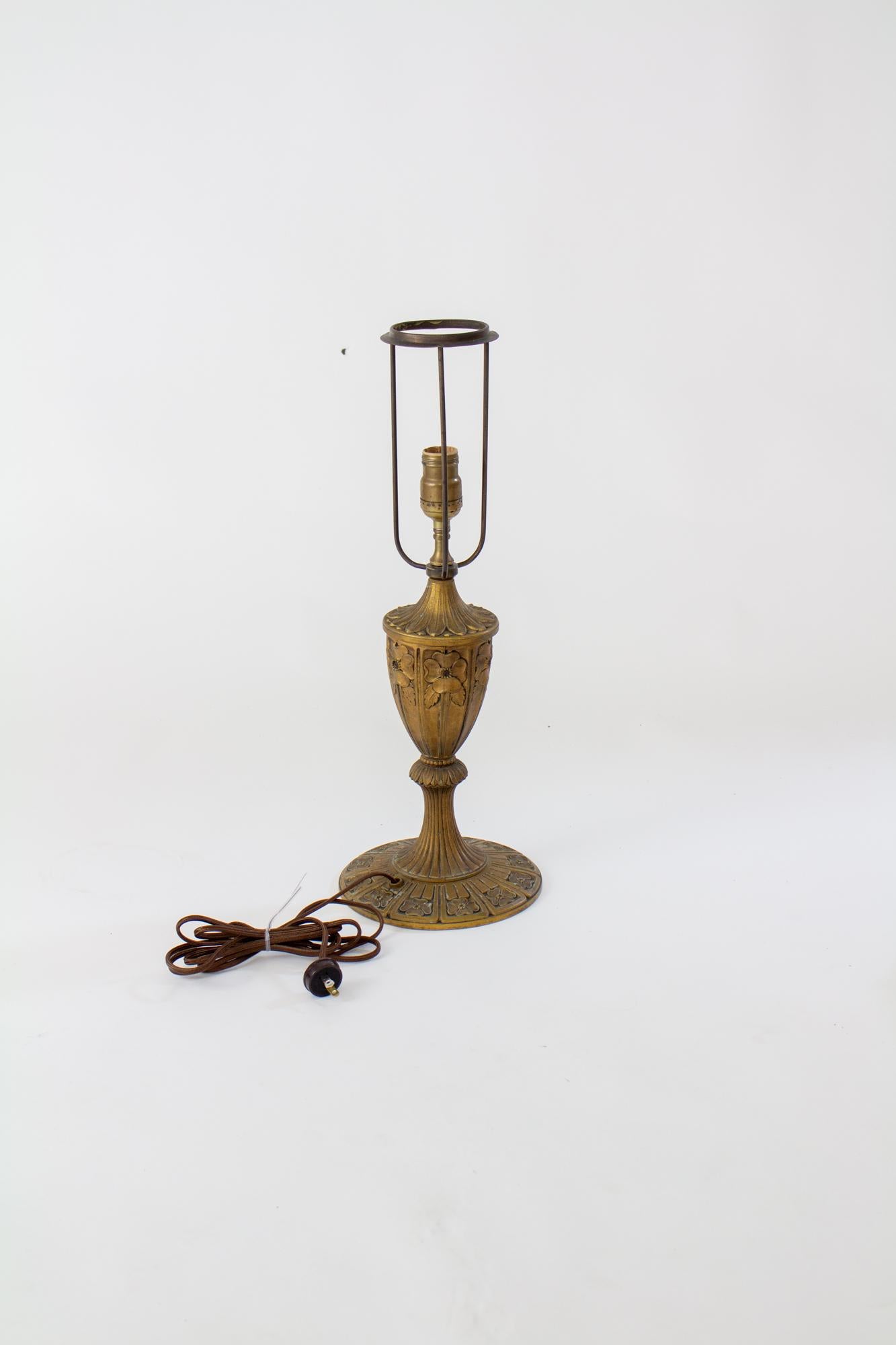 Early 20th Century Miller Panel Lamp with Curved Caramel Glass In Good Condition In Canton, MA