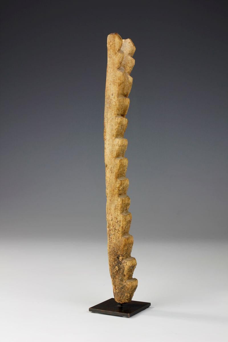 Escalera de santuario en miniatura de principios del siglo XX Tribal en venta