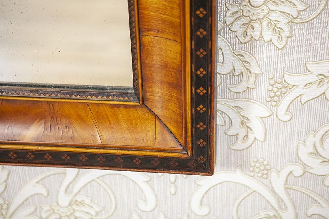 Early-20th Century Mirror in Frame Veneered with Walnut 3