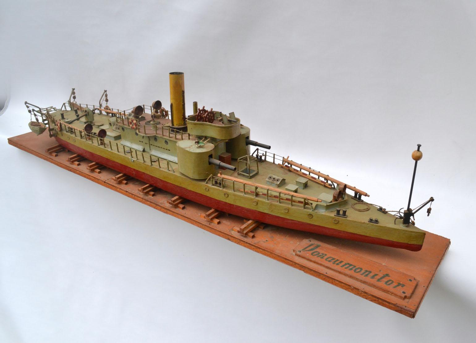 Early 20th Century Model of Torpedo Boat 'Donau Monitor' Handcrafted Sculpture For Sale 4