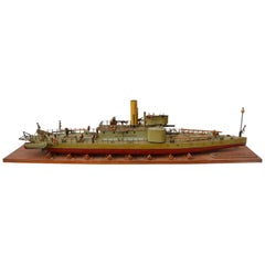 Modèle de bateau à torpilles « Donau Monitor » du début du 20e siècle, sculpture artisanale