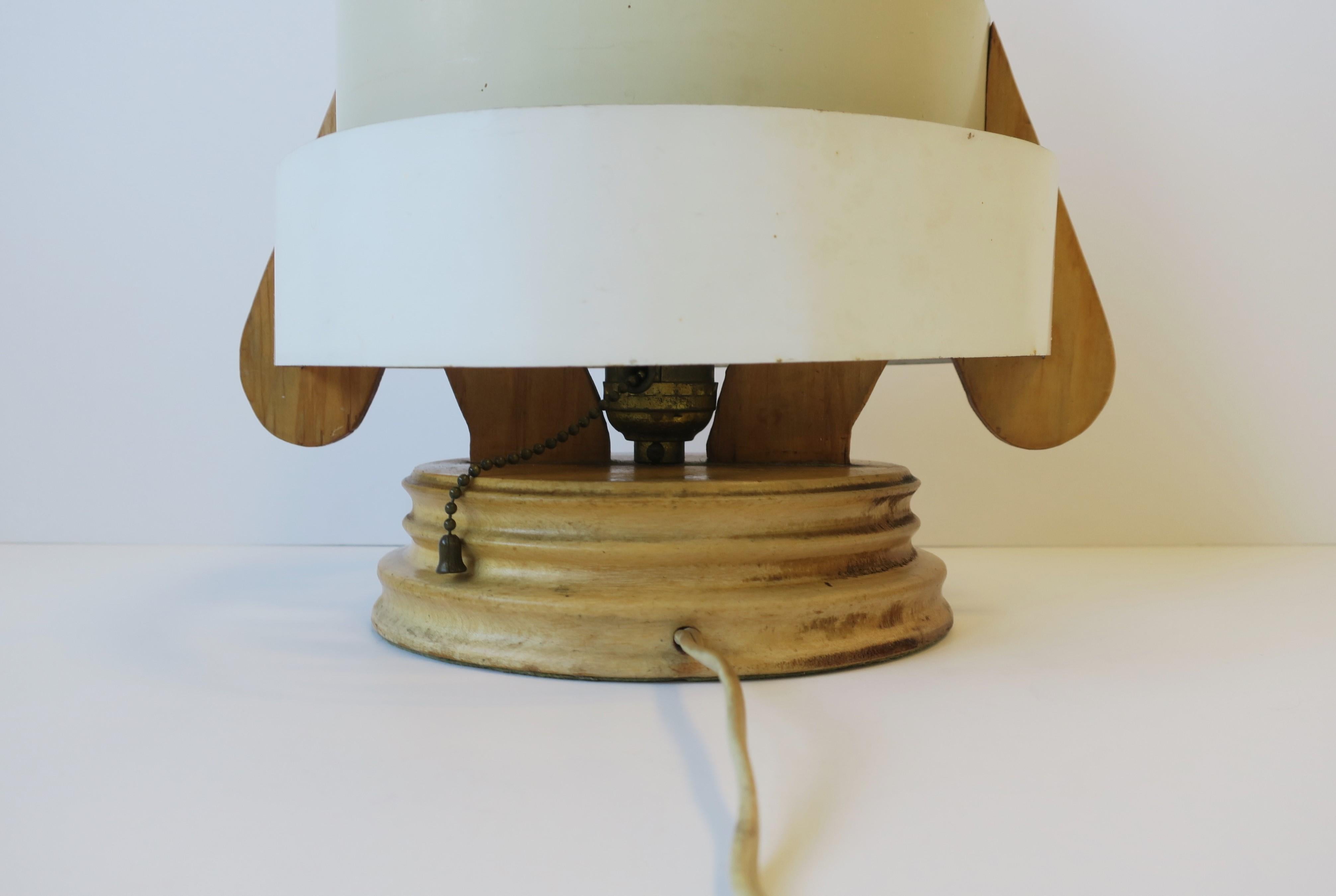 Art Deco Modern Desk or Table Lamp 10