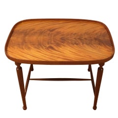 XX secolo, Tavolino da caffè in mogano svedese Svensk Tenn Cuban di Josef Frank