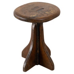 Modernistischer Industriehocker aus Holz aus dem frühen 20. Jahrhundert
