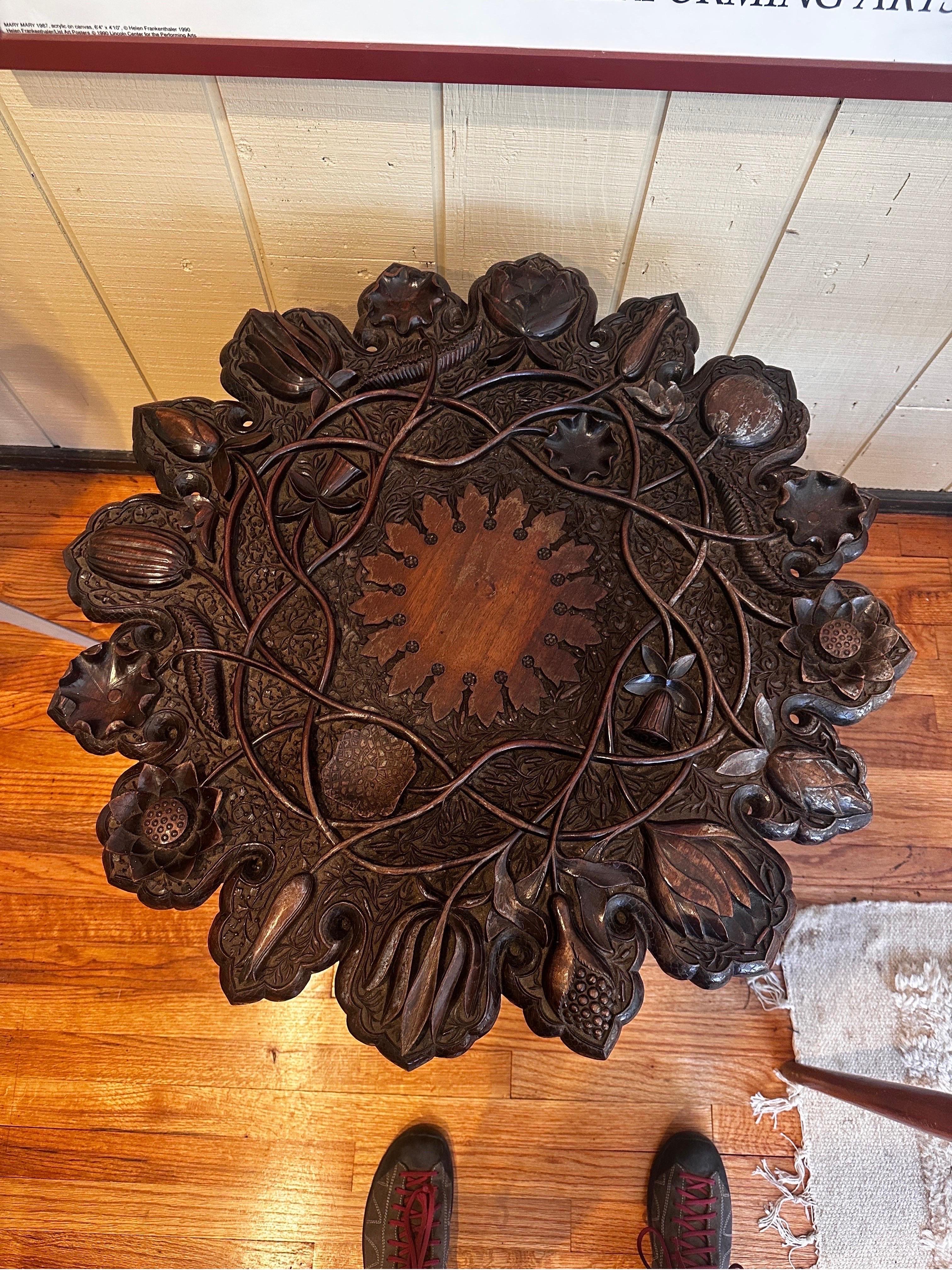 XIXe siècle Table monumentale Art Carved du début du 20e siècle en vente