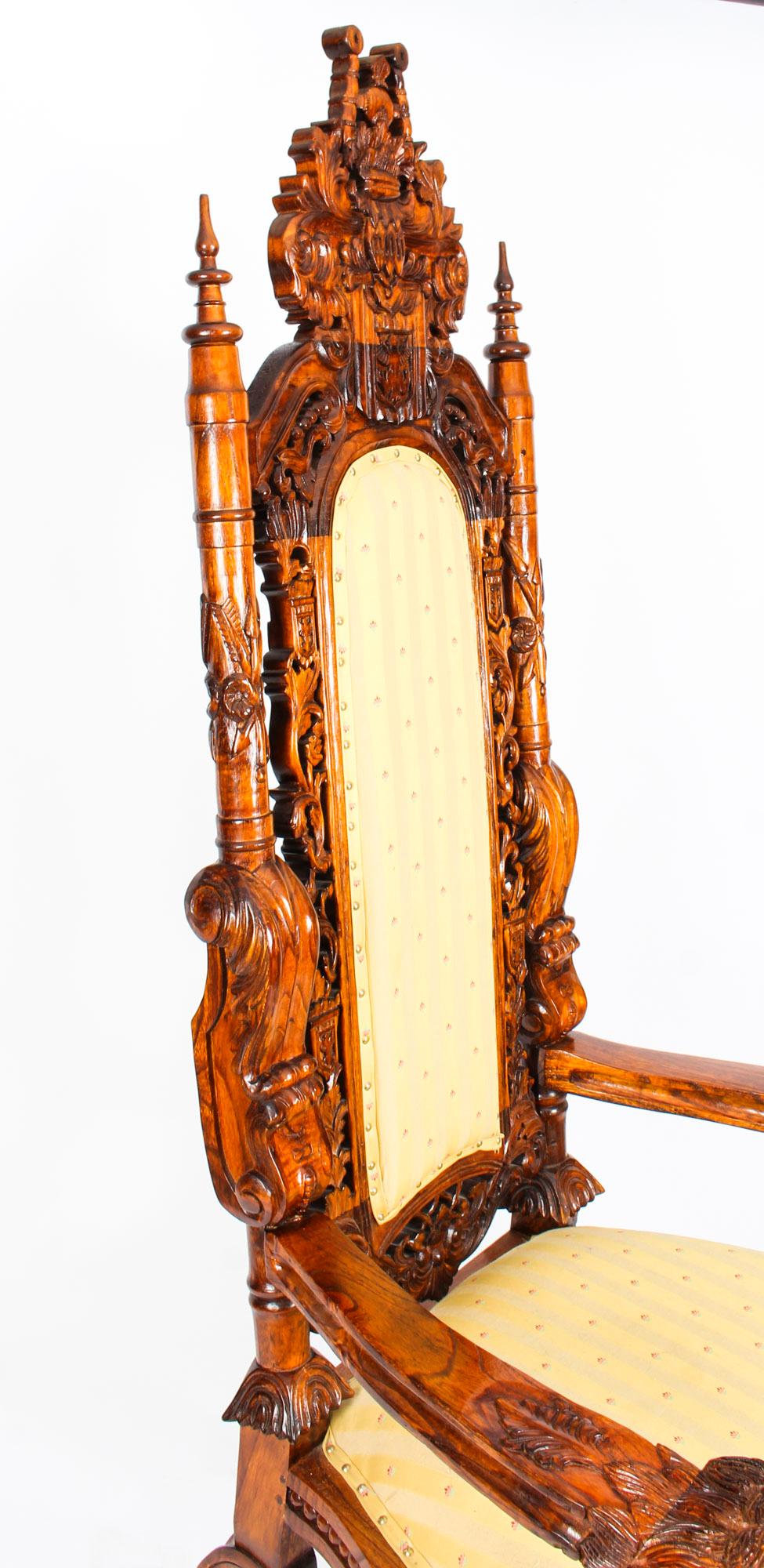 Early 20th Century Pair of Carved Lions Heads Heraldry Throne Chairs 3