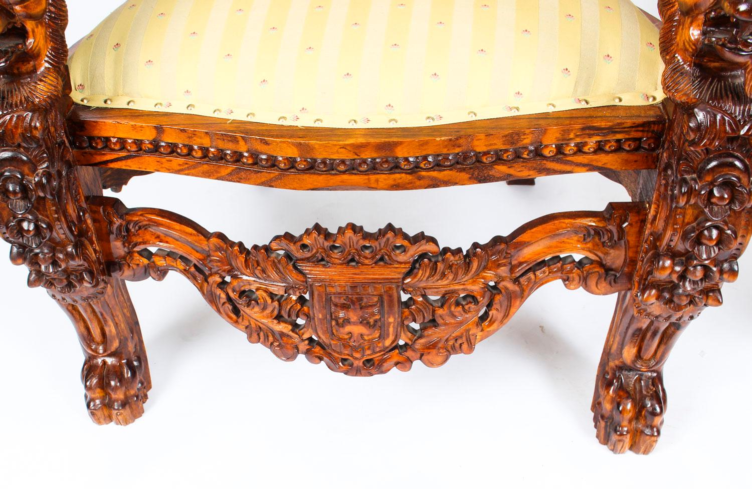 Early 20th Century Pair of Carved Lions Heads Heraldry Throne Chairs 5