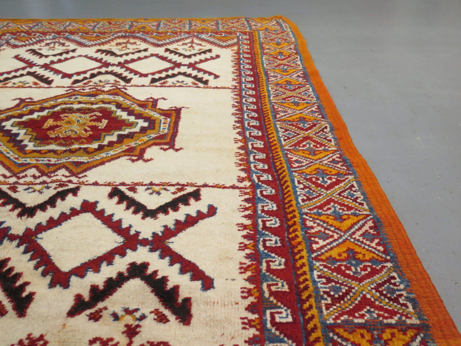 Tribal Early 20th Century Moroccan Berber Accent Rug For Sale