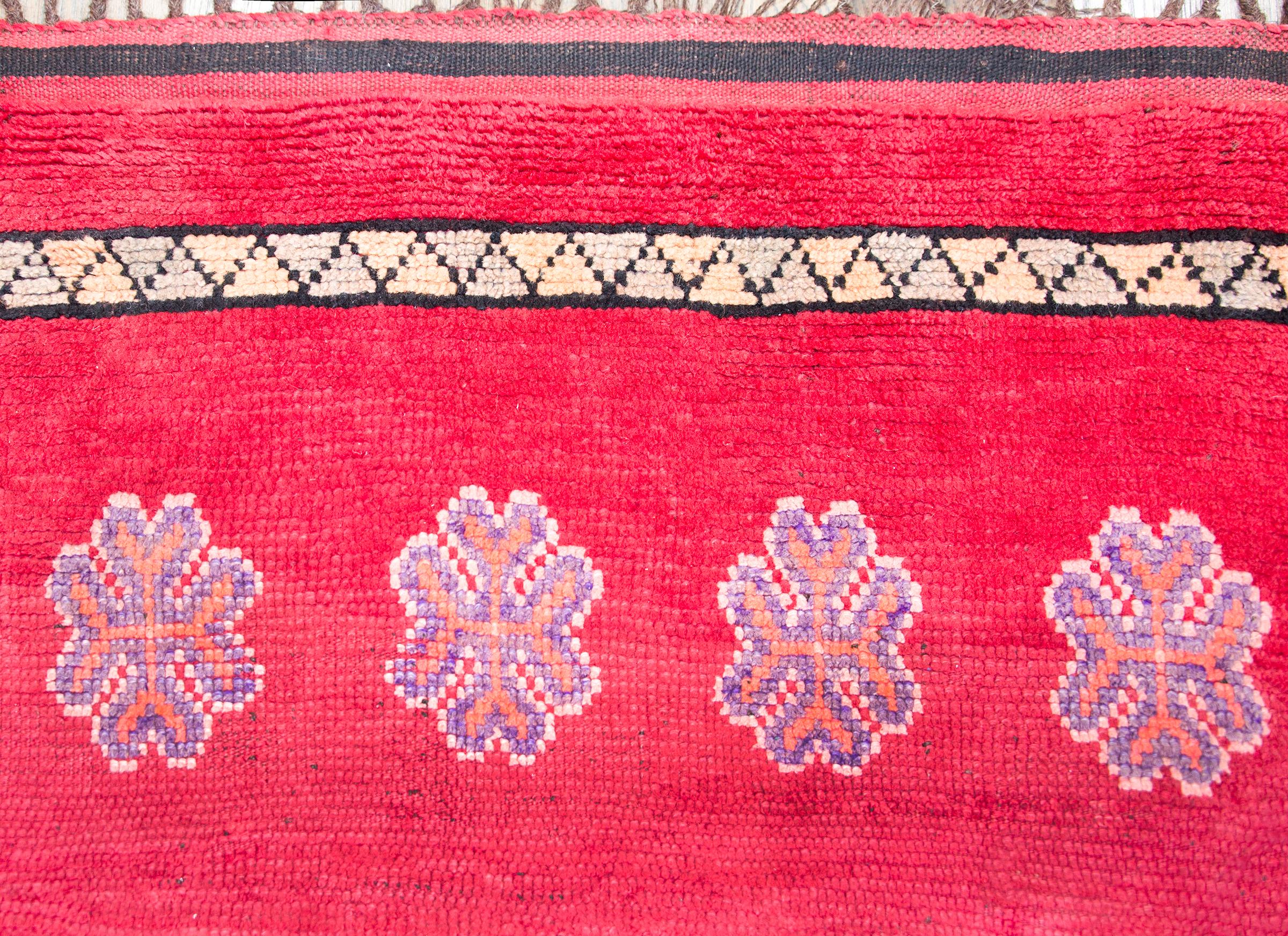 Early 20th Century Moroccan Rug For Sale 5