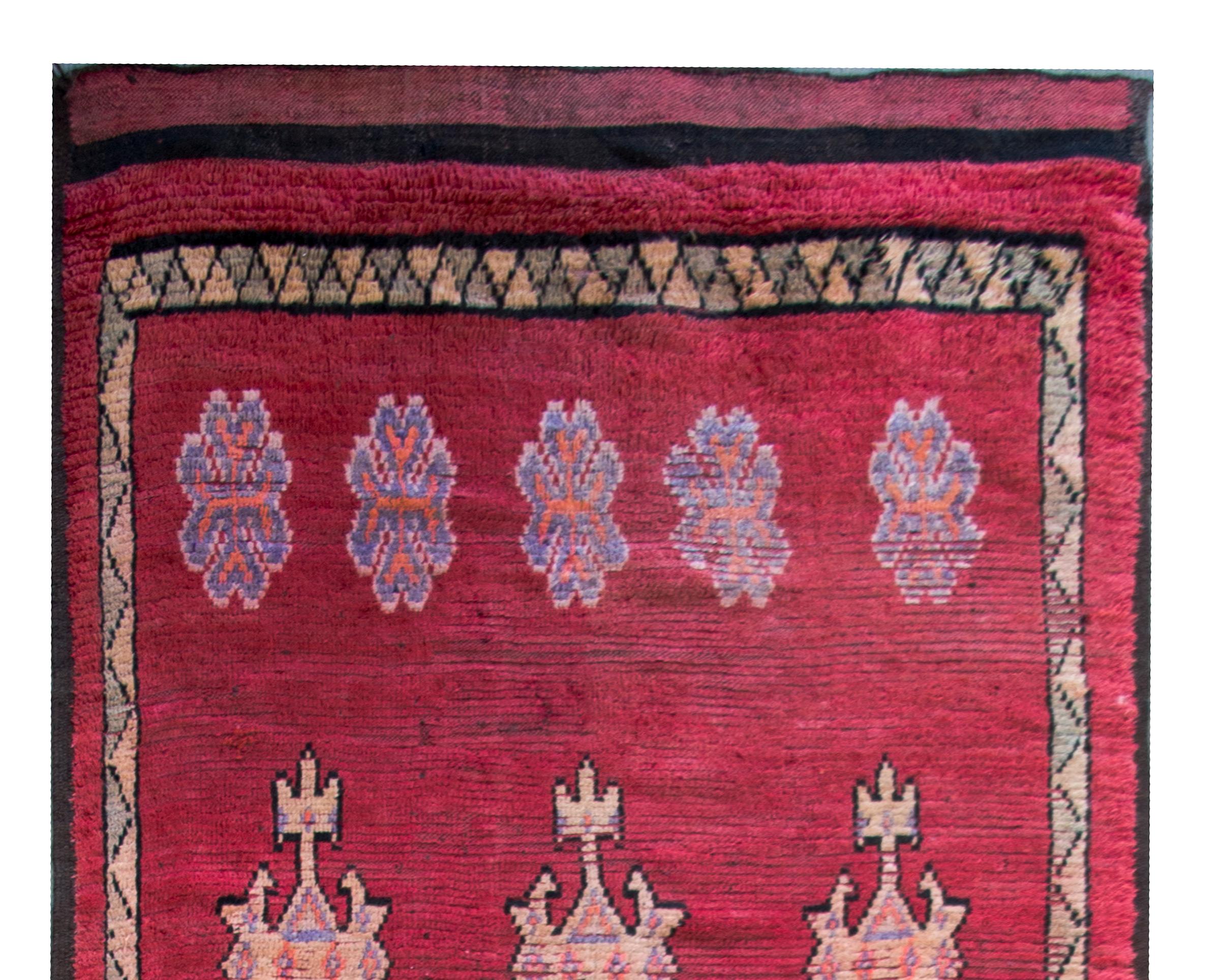 Early 20th Century Moroccan Rug For Sale 1