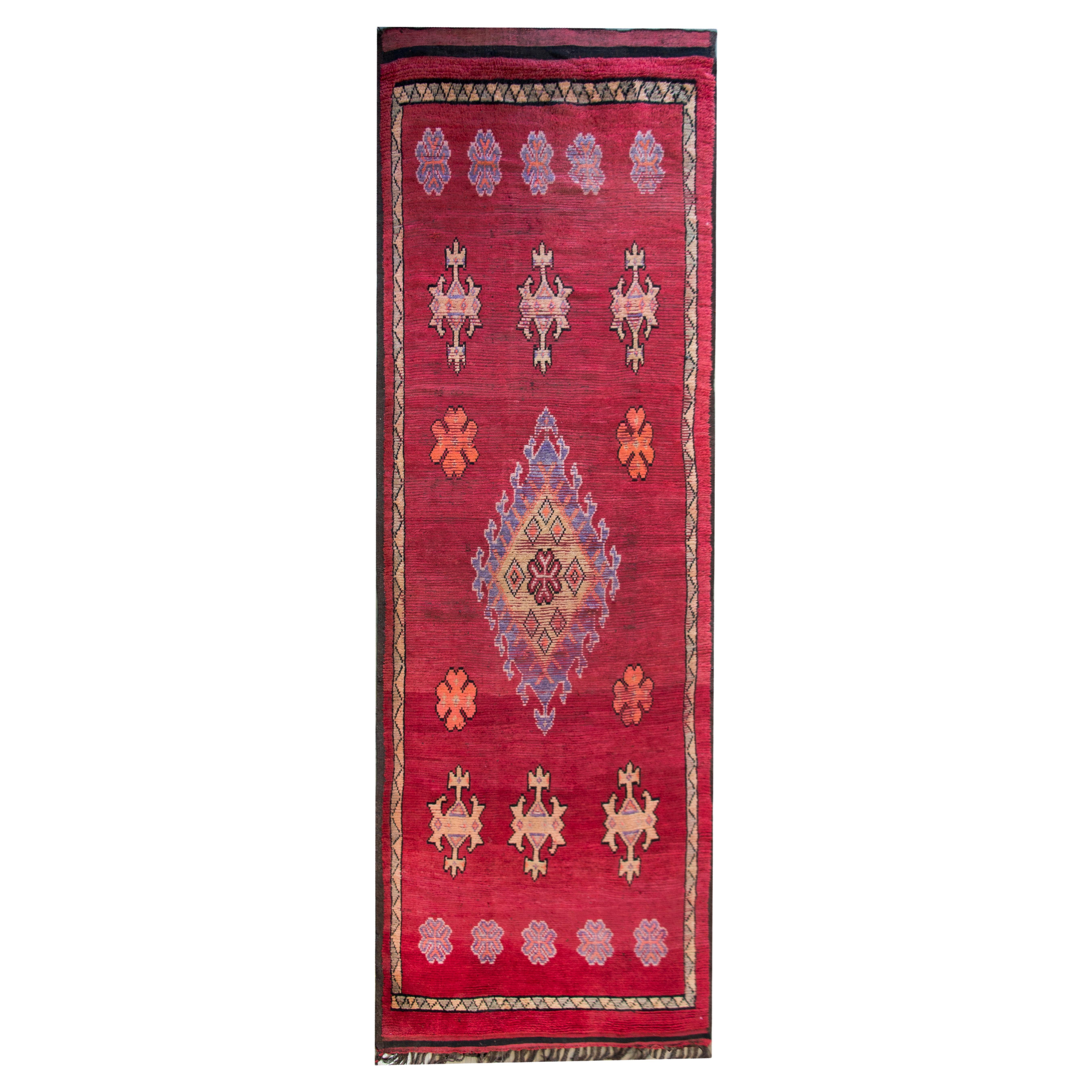 Early 20th Century Moroccan Rug For Sale