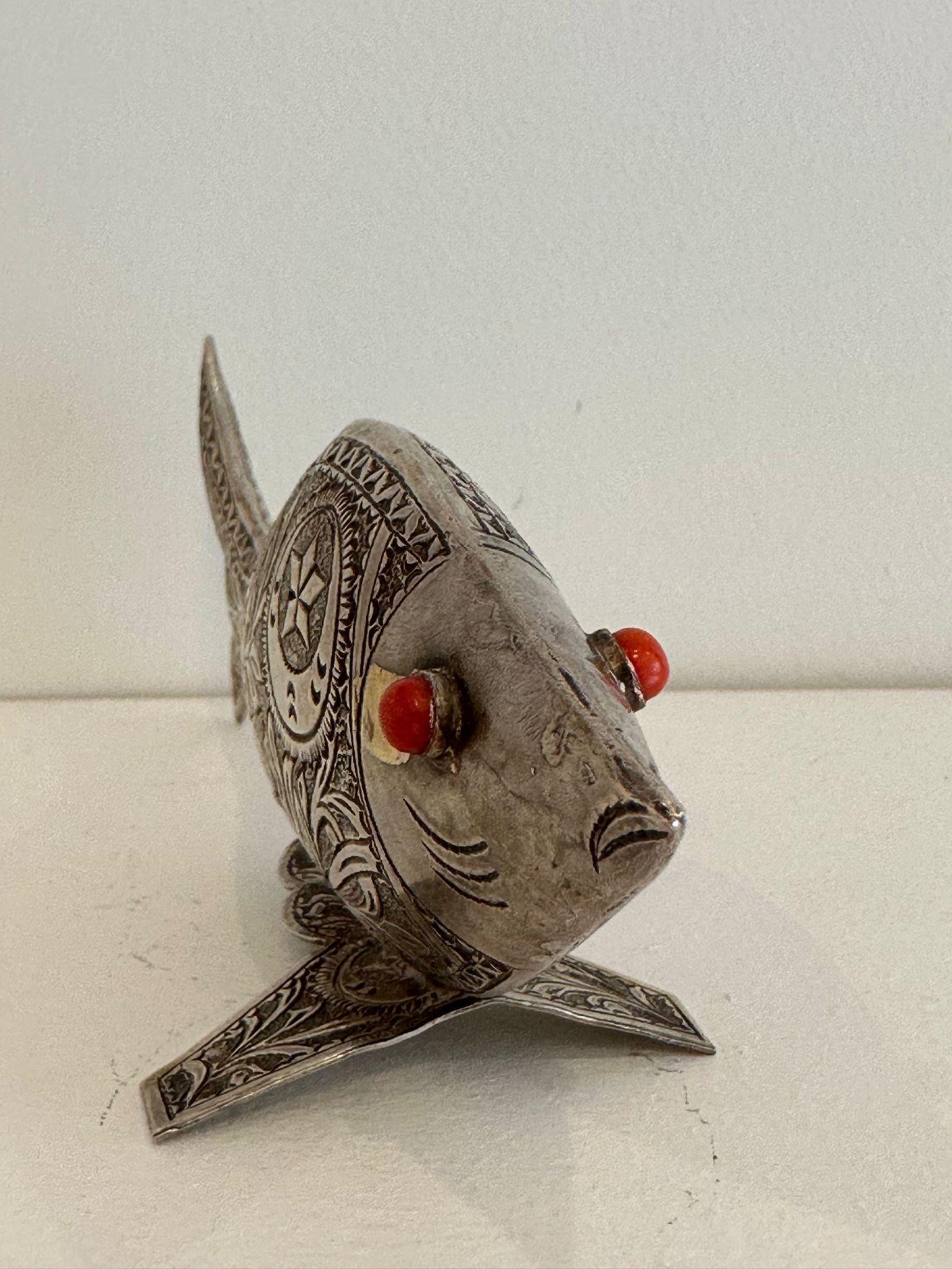 Early 20th Century Moroccan Silver Jewish Amulet in the Shape of a Fish   For Sale 1