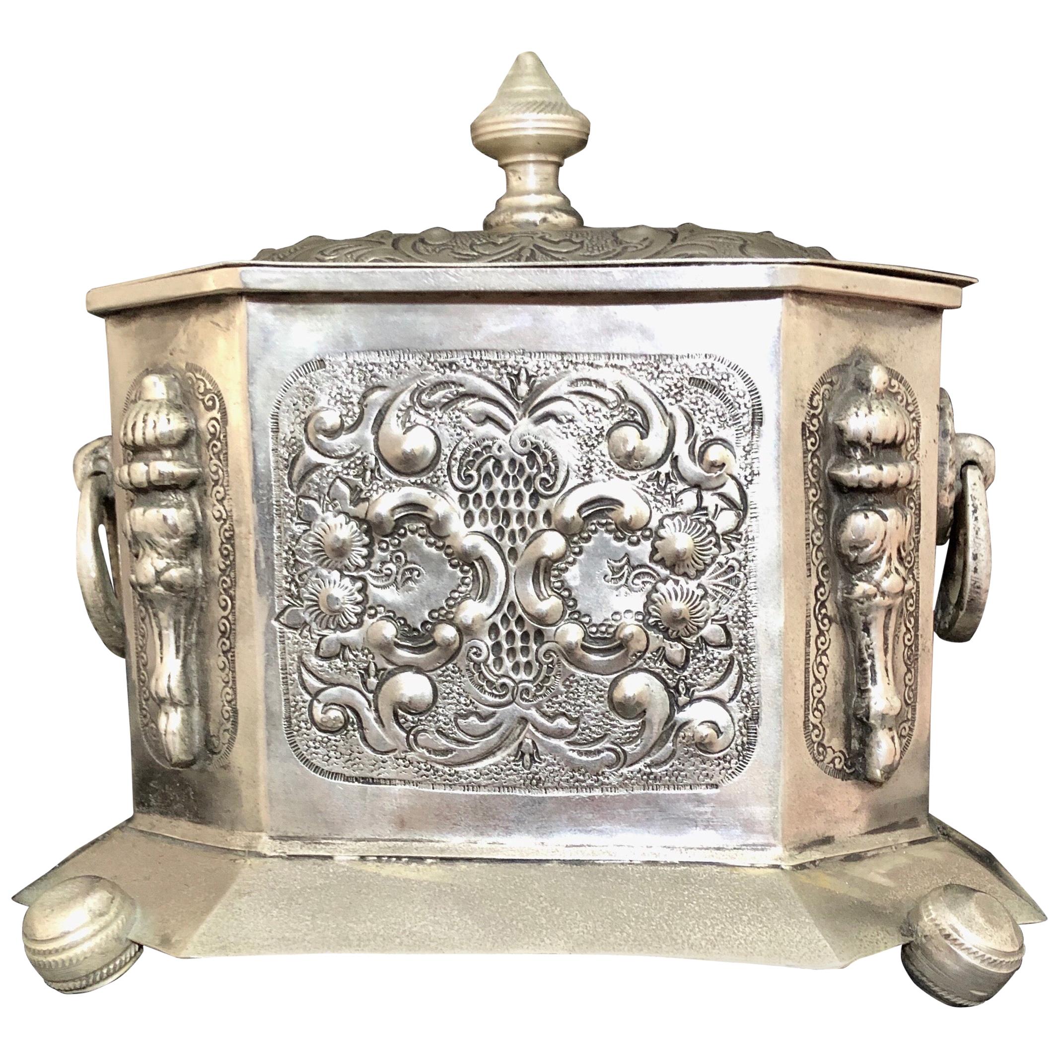 Early 20th Century Moroccan Silver Tea Box with Repousse & Engraving, Stamped For Sale