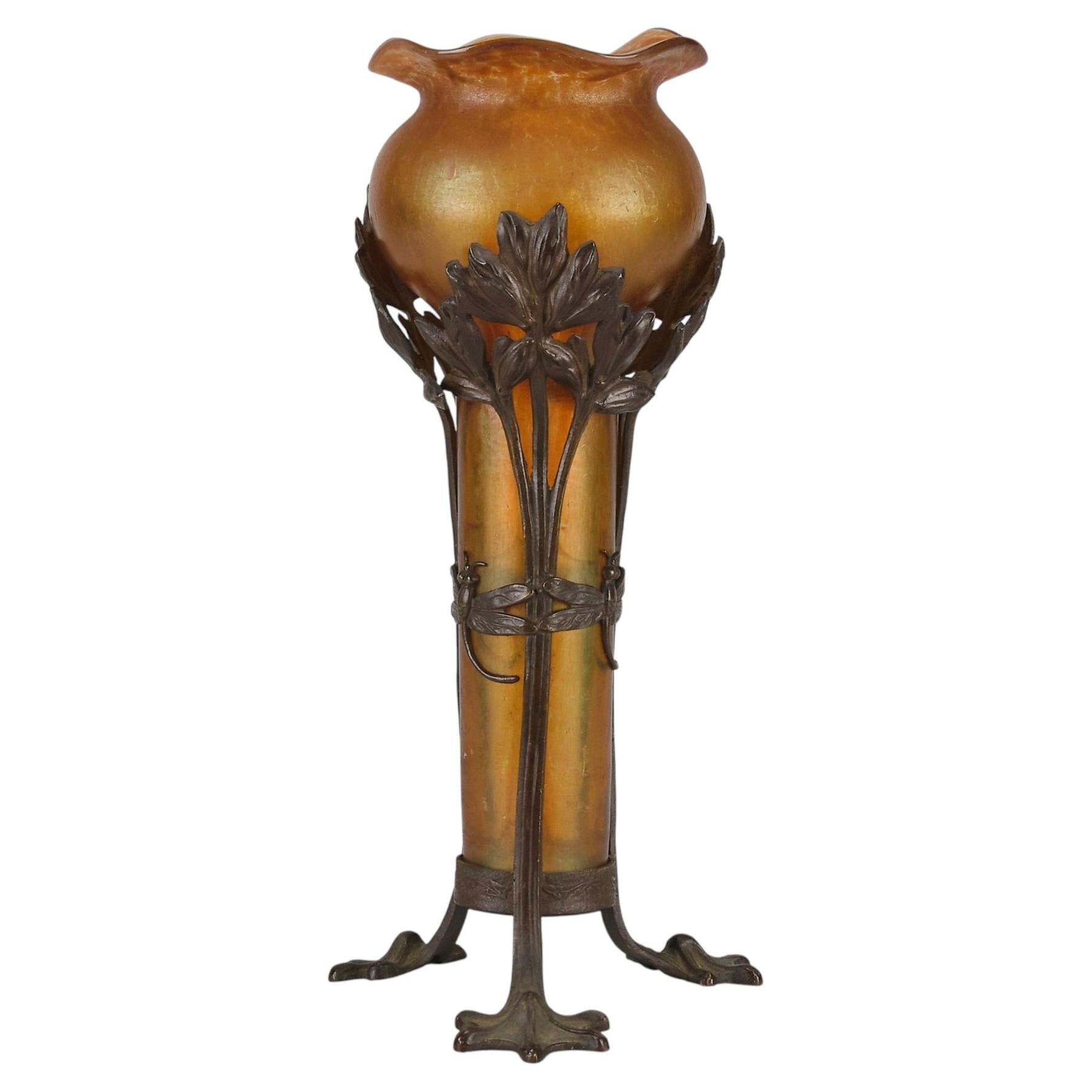 Vaso Art Nouveau con montatura in bronzo di Loetz dei primi del Novecento