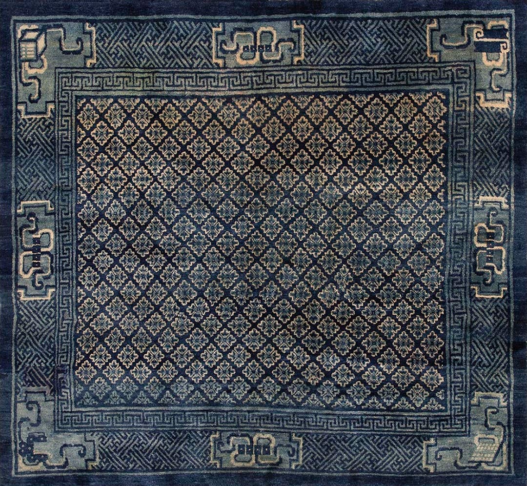 Early 20th Century N. Chinese Baotou Carpet (  6'2" x 6'10" - 188 x 208 )