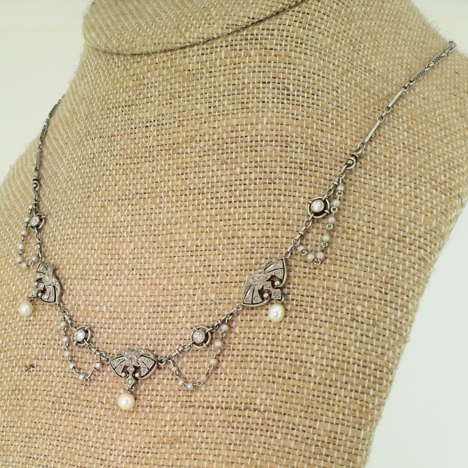 Early 20th Century Natural Pearl and Diamond Platinum Necklace For Sale 3