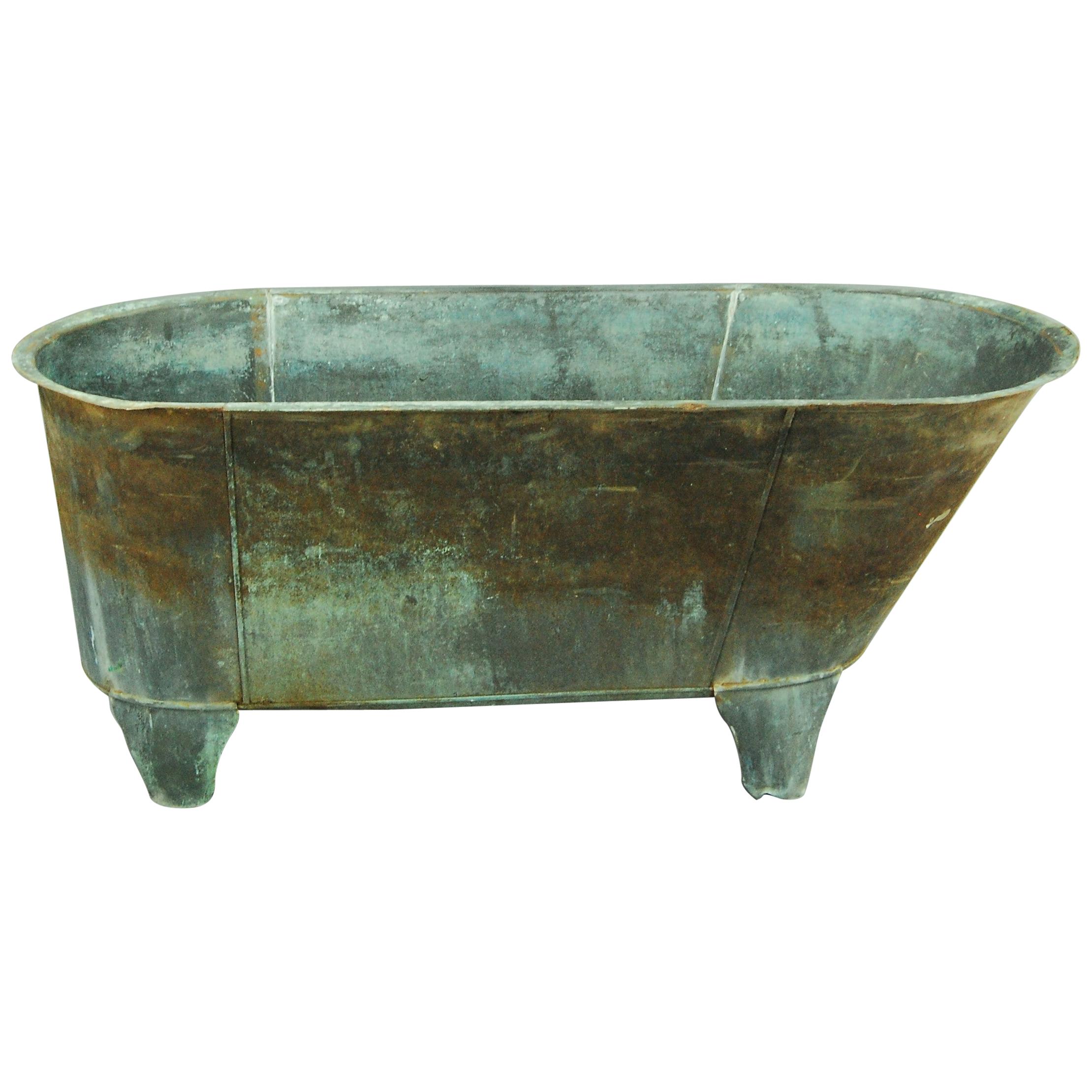 Early 20th Century Naturally Patinated Copper Bath