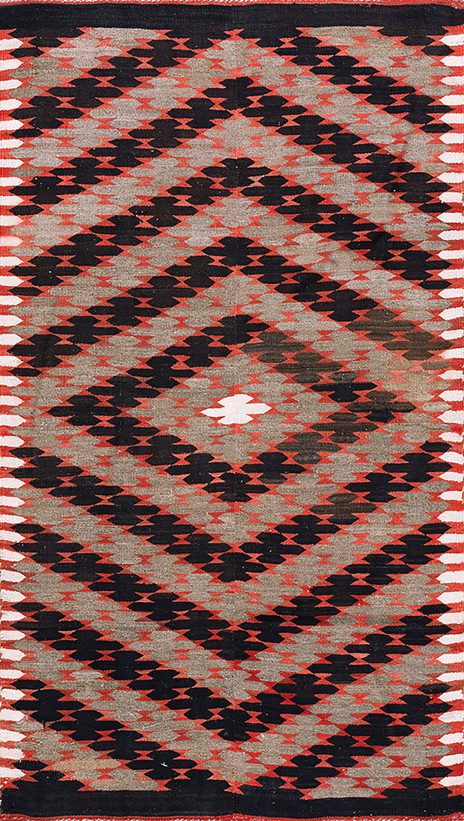 Navajo Rio Grande-Teppich des frühen 20. Jahrhunderts ( 4'6" x 7'8" - 137 x 234) im Angebot