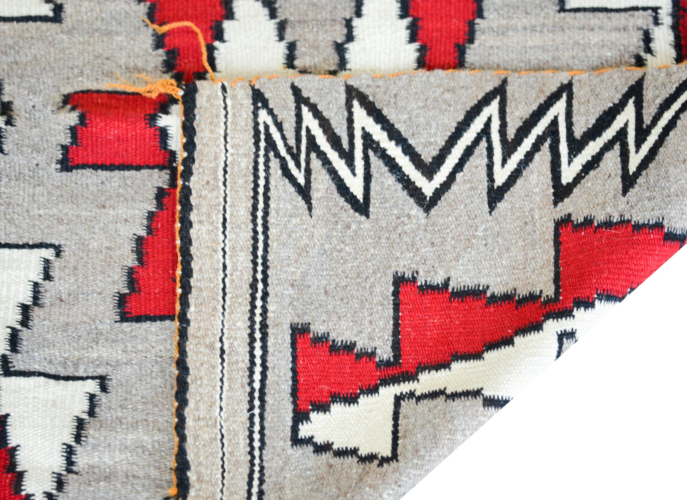 Early 20th Century Navajo Rug For Sale 5