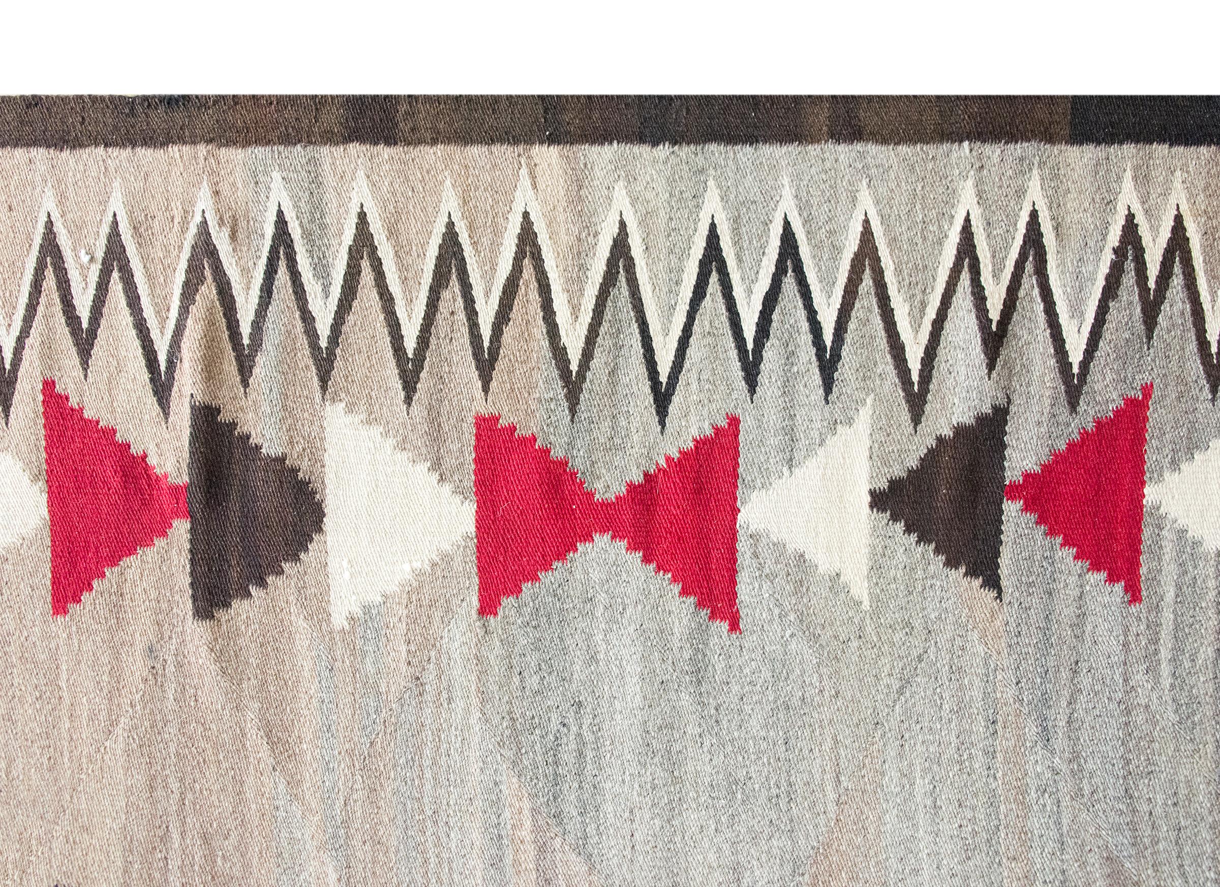 Early 20th Century Navajo Rug For Sale 5