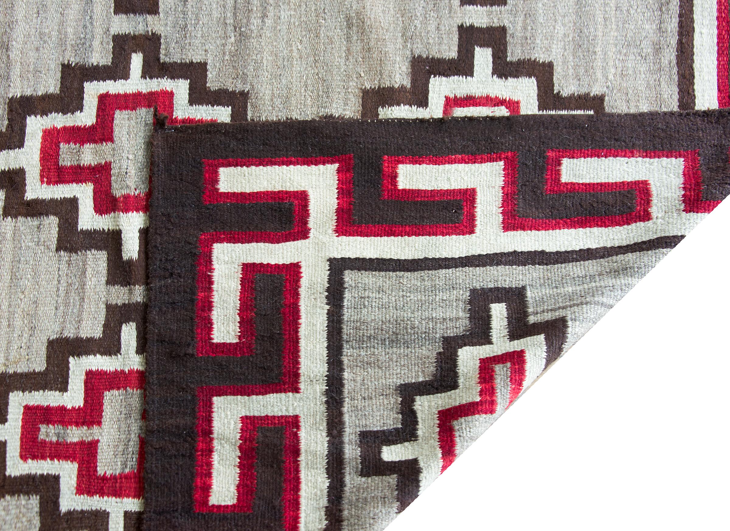 Early 20th Century Navajo Rug For Sale 5