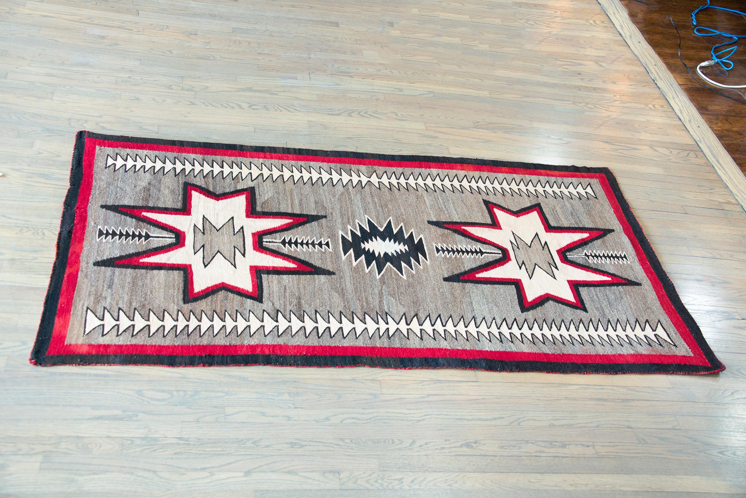 Early 20th Century Navajo Rug For Sale 8