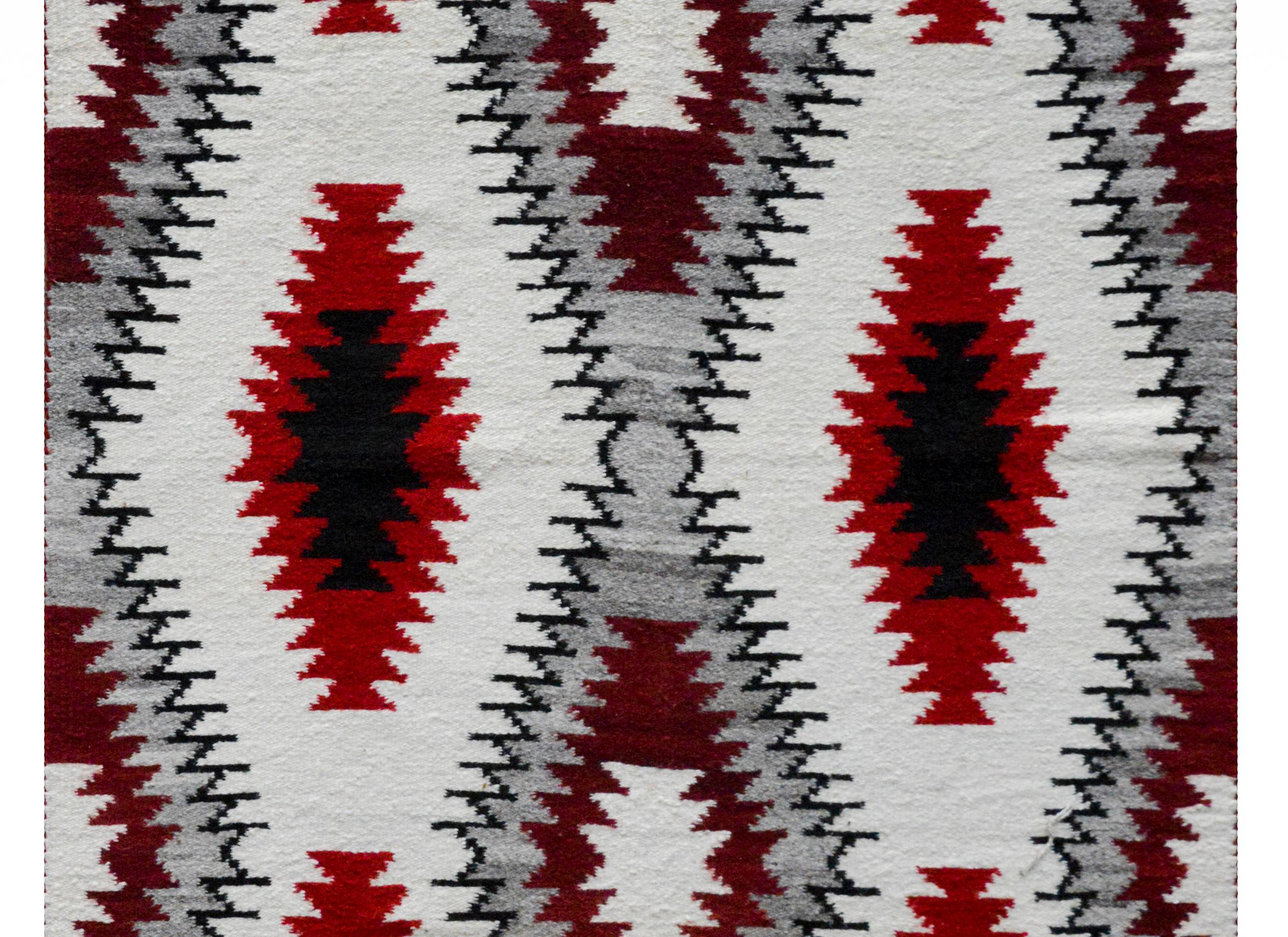 Nord-américain Tapis Navajo du début du XXe siècle en vente