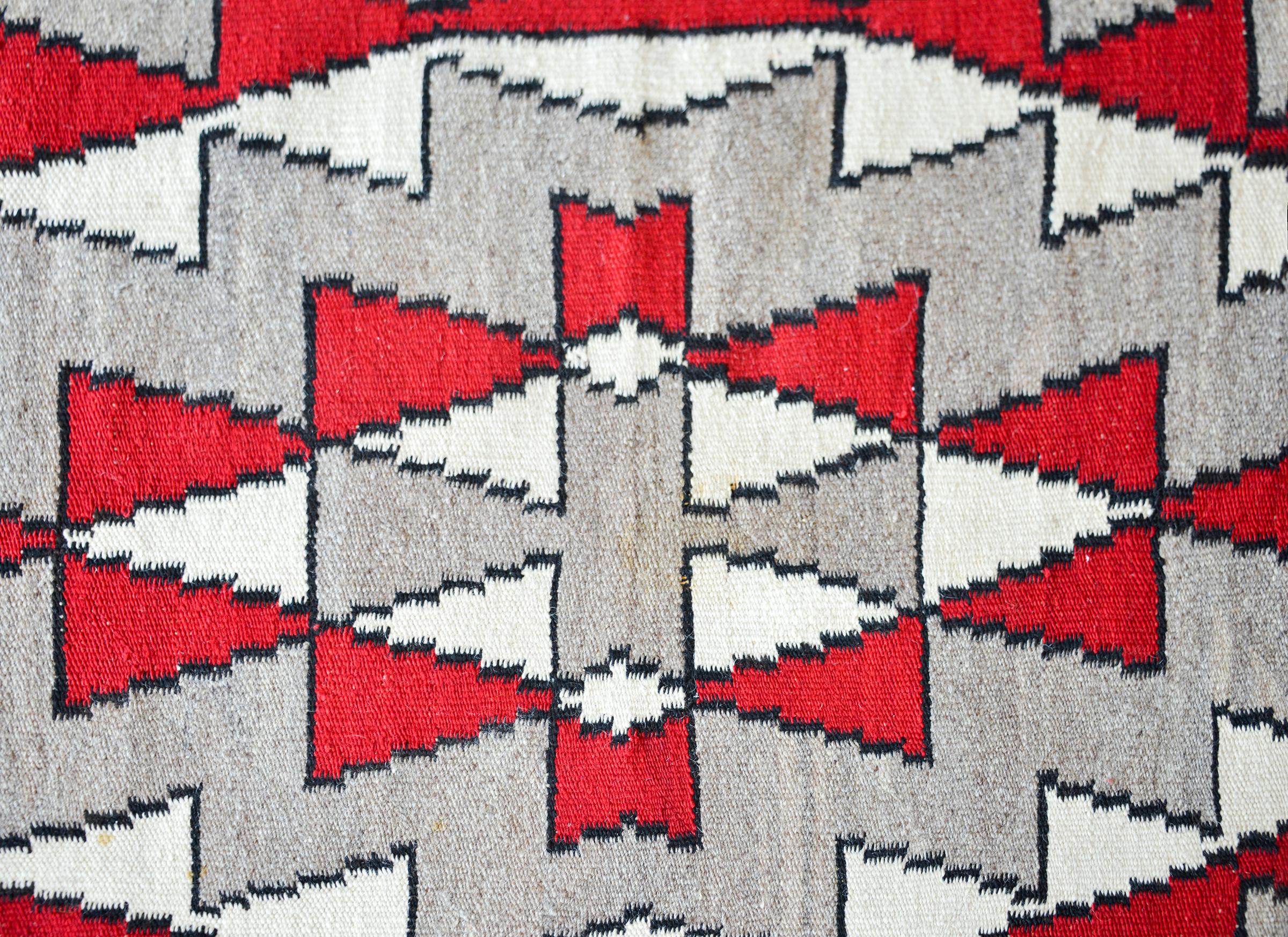 Hand-Woven Early 20th Century Navajo Rug For Sale