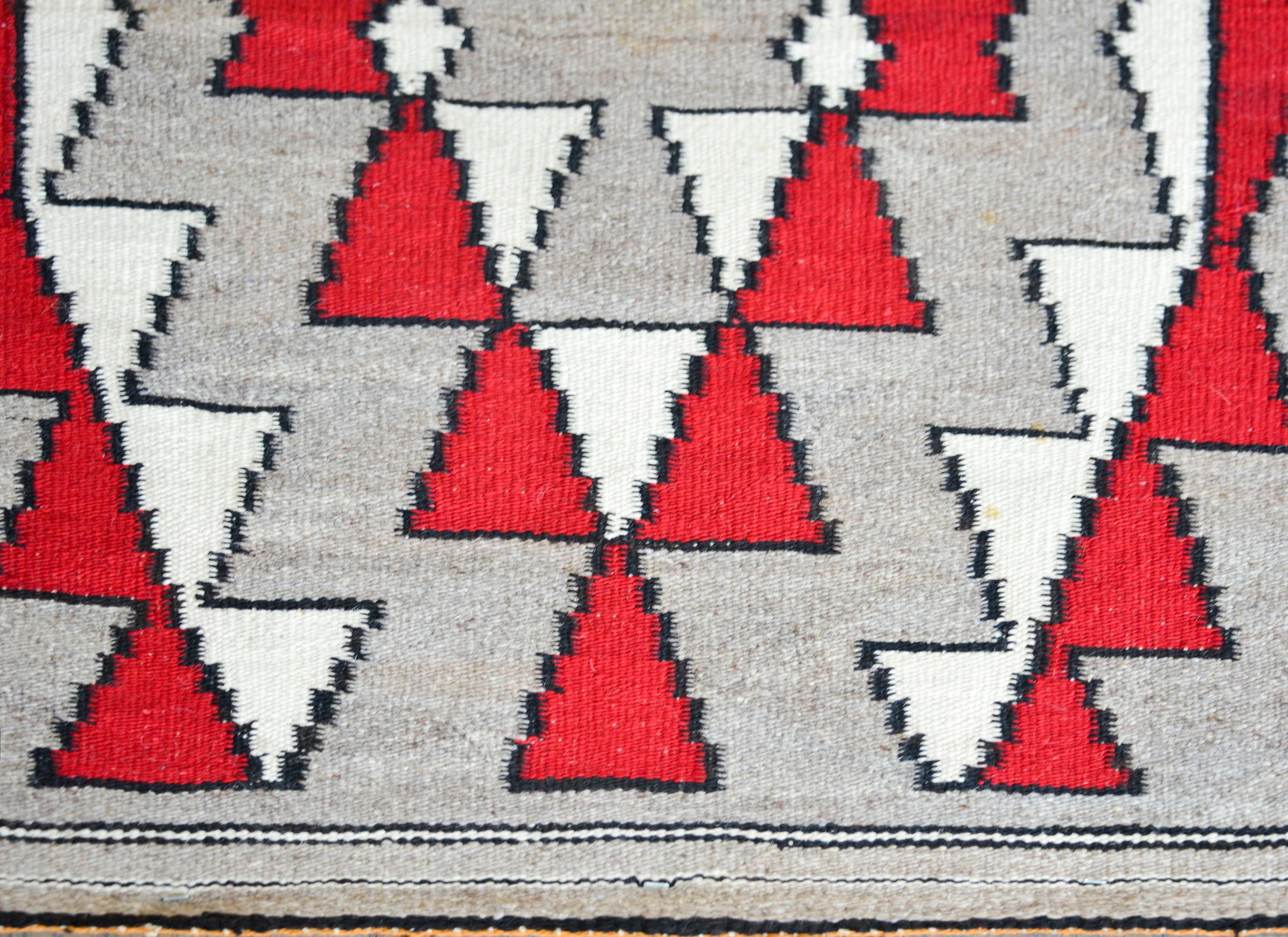 Early 20th Century Navajo Rug For Sale 1