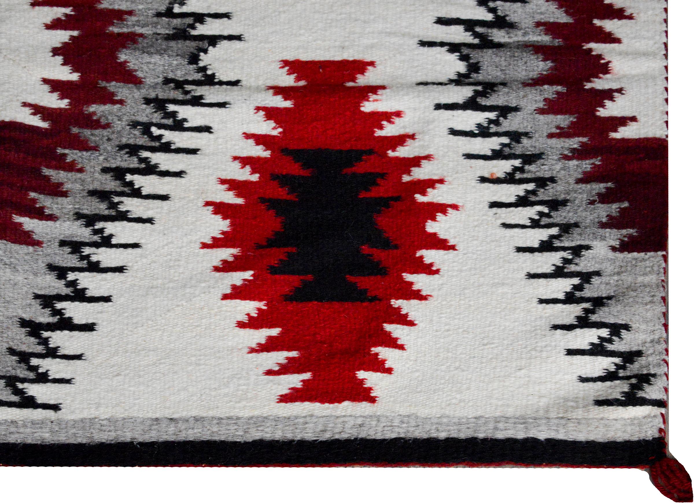 Early 20th Century Navajo Rug For Sale 1