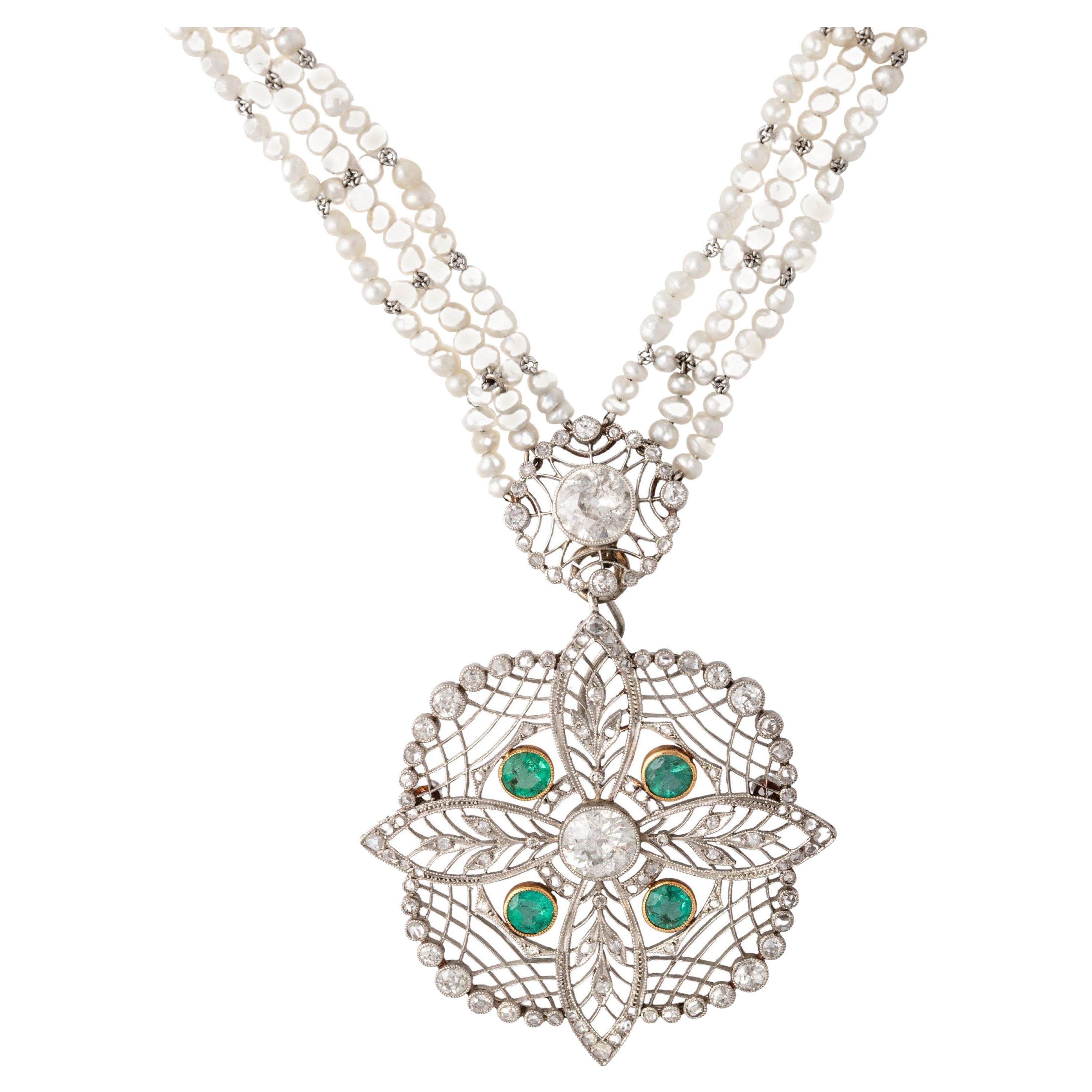 Collar de principios del siglo XX Perla natural Diamante Esmeralda