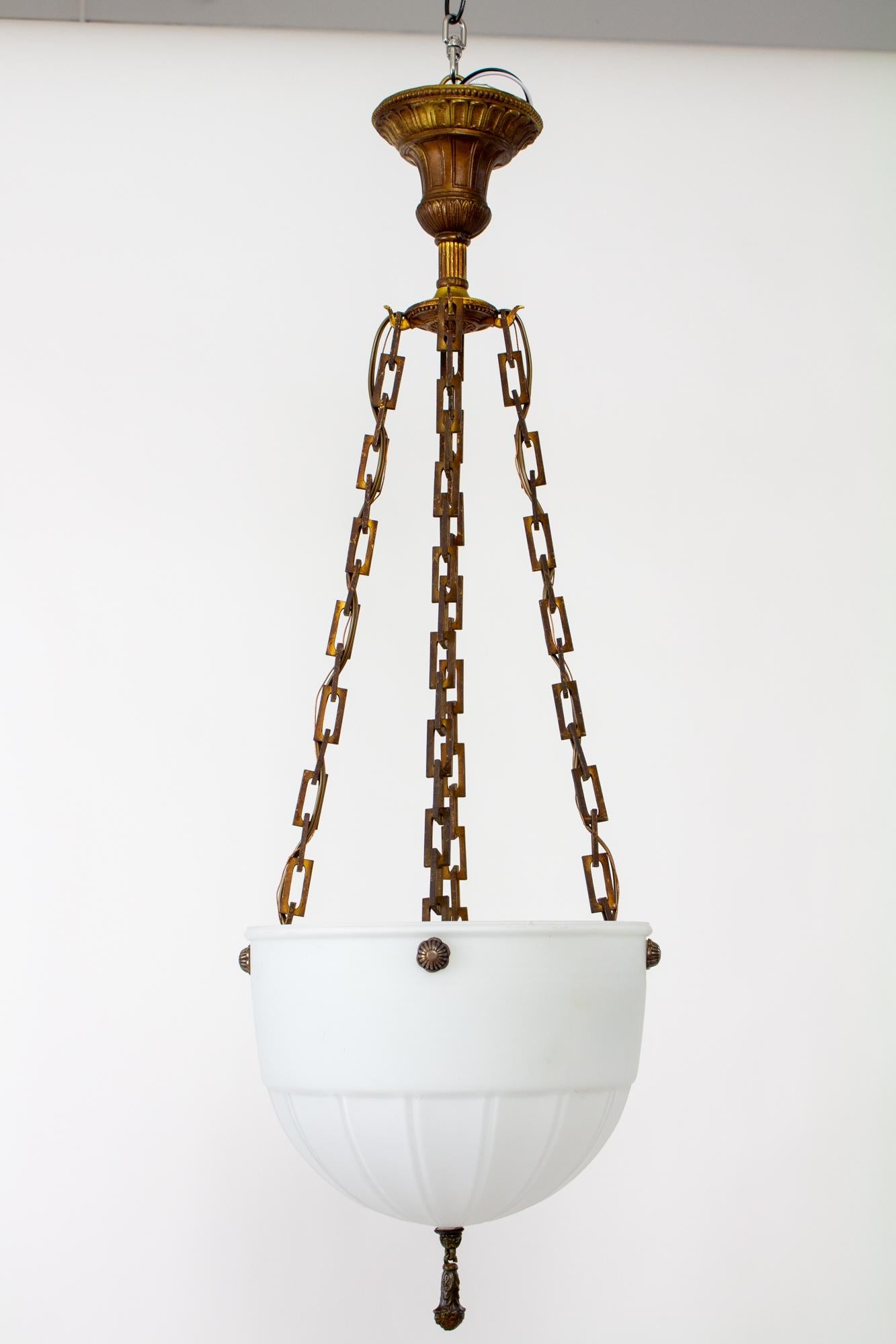 Early 20th Century Neoclassical Bowl Fixture For Sale 1