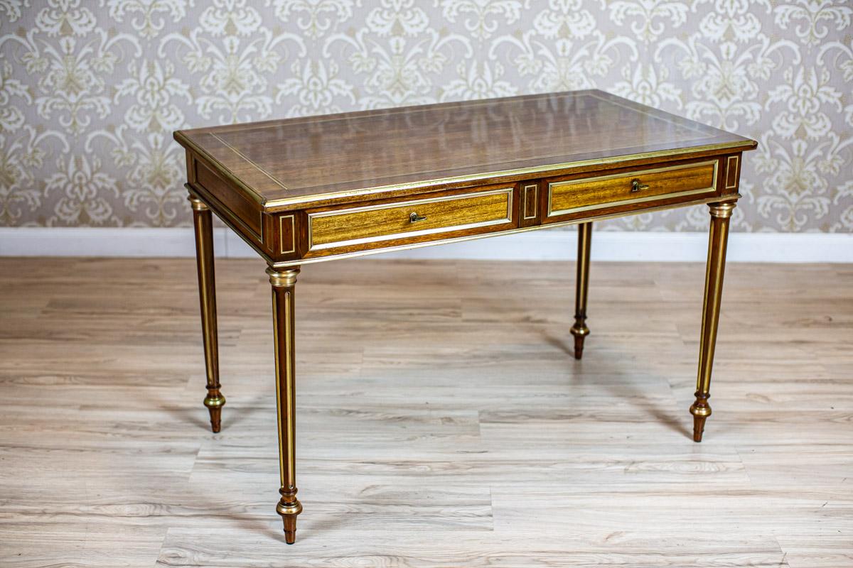 European Early 20th-Century Neoclassical Writing Desk Inlaid with Brass For Sale