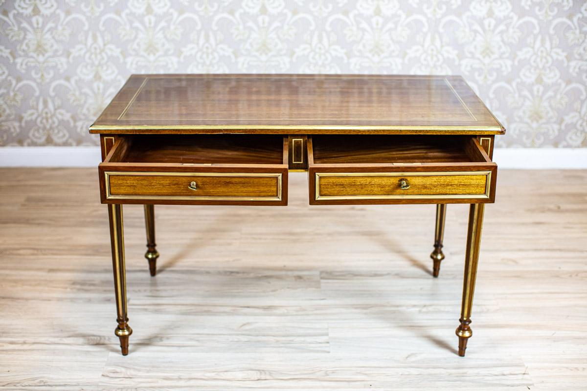 Early 20th-Century Neoclassical Writing Desk Inlaid with Brass For Sale 1