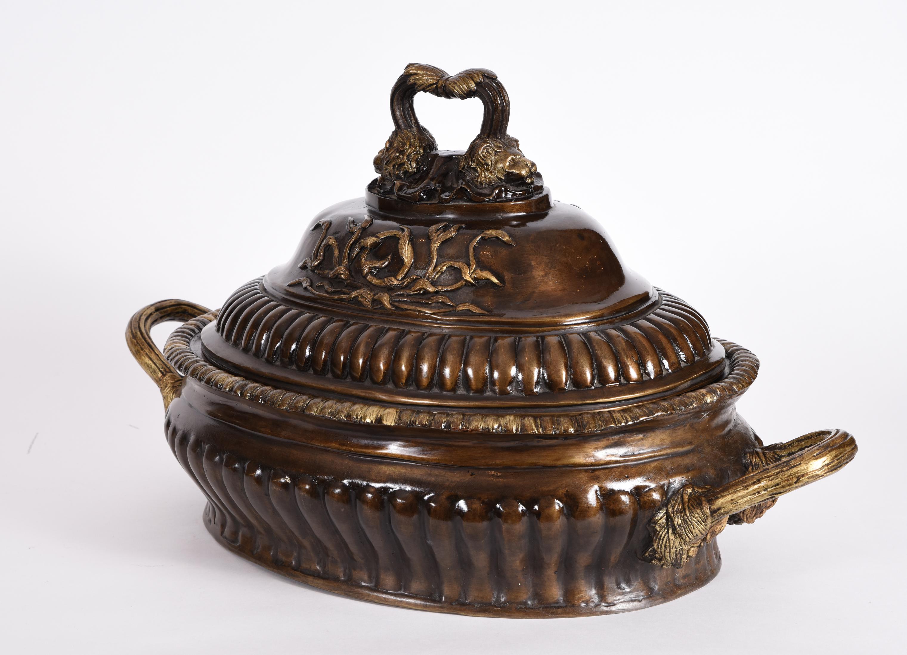 Early 20th Century Neoclassical Style Bronze Centerpieces 7