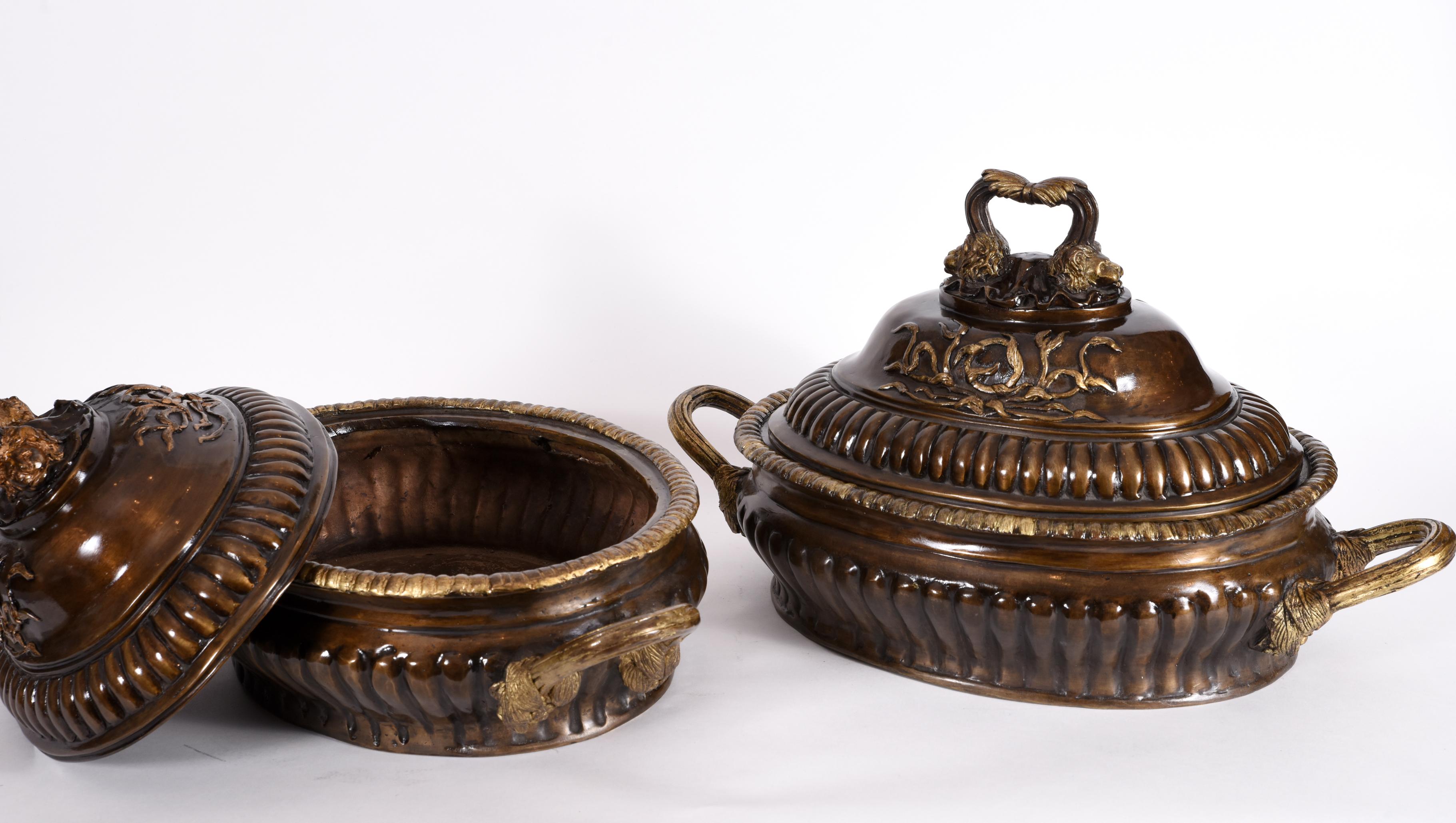 Early 20th Century Neoclassical Style Bronze Centerpieces 3