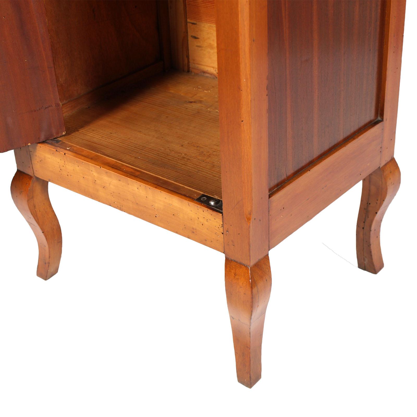 Antique couple Nightstands, Bedside Tables, Walnut & Mahogany with Marble Top In Good Condition For Sale In Vigonza, Padua