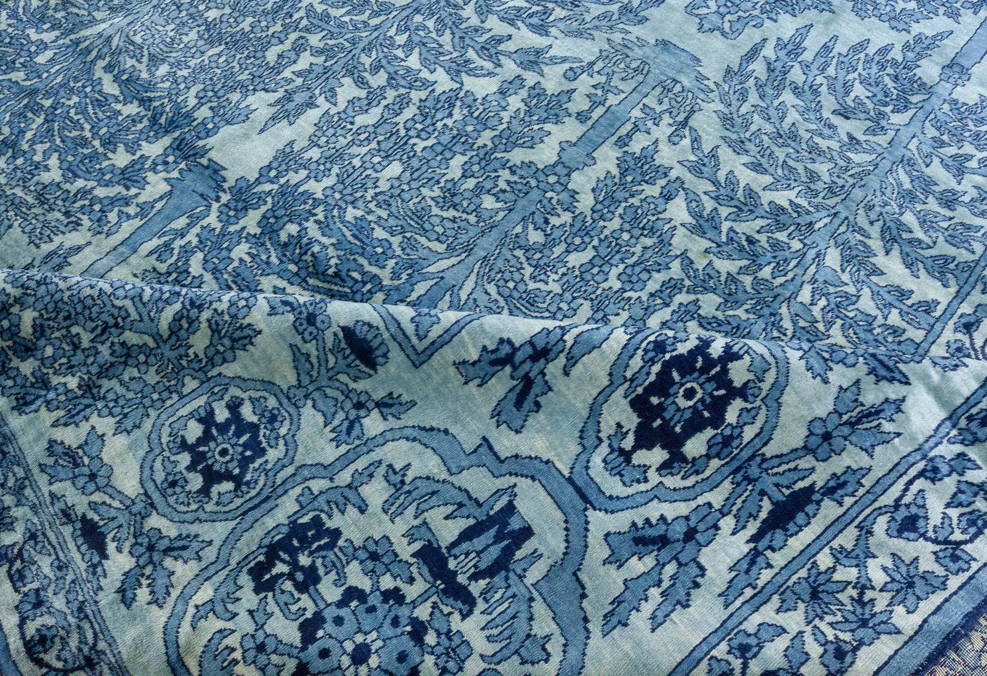 Early 20th Century North Indian Blue Botanic Hand Knotted Wool Rug For Sale 3