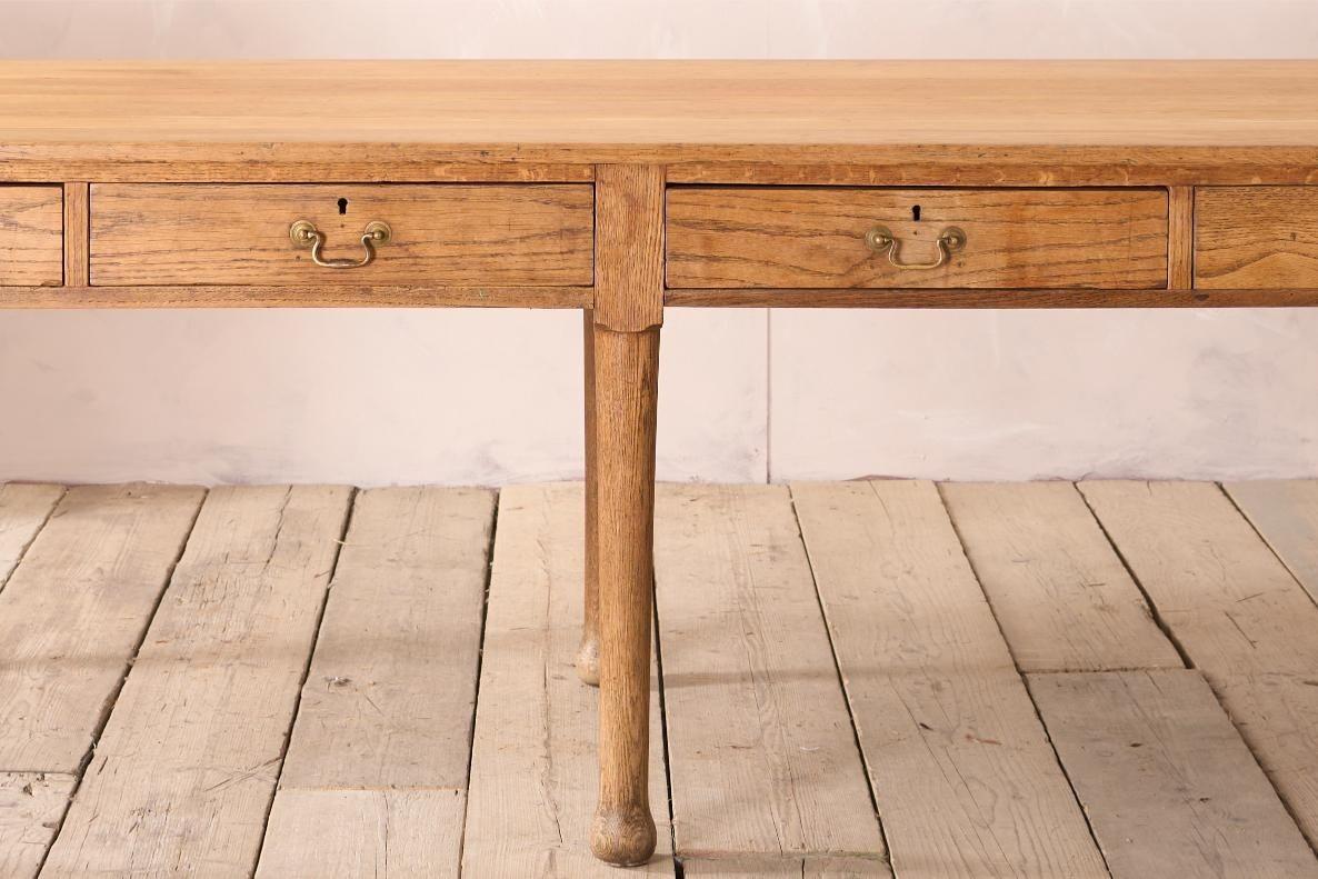 Early 20th century Oak bakers table In Excellent Condition In Malton, GB