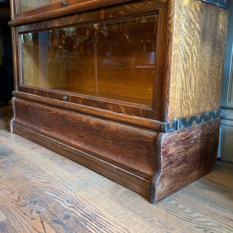 Early 20th Century Oak Barrister Case By Globe Wernicke Co. at 1stDibs