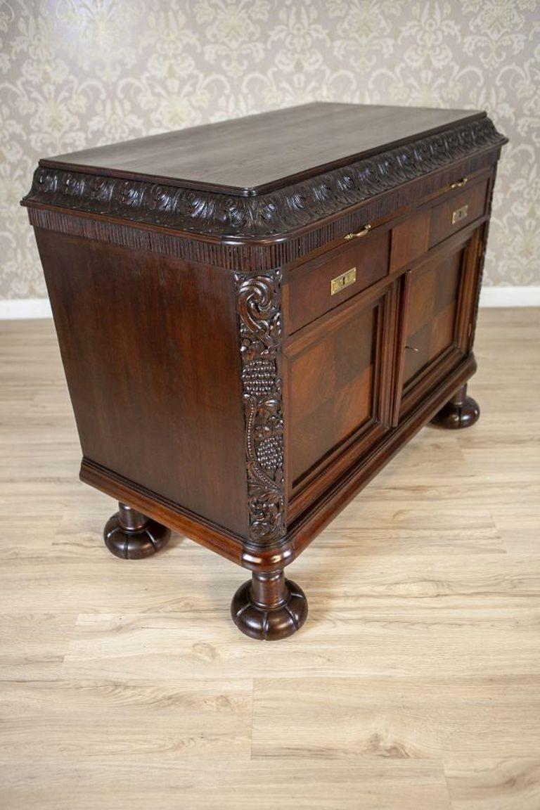 Polish Early-20th Century Oak Commode in Brown With Drawers For Sale